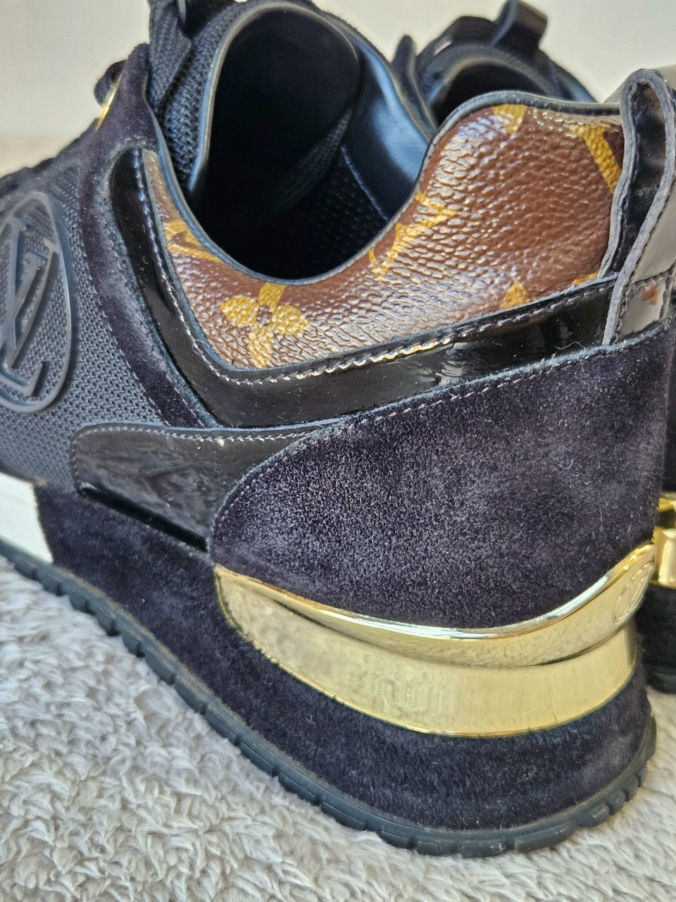 LV Run away Trainers Mono