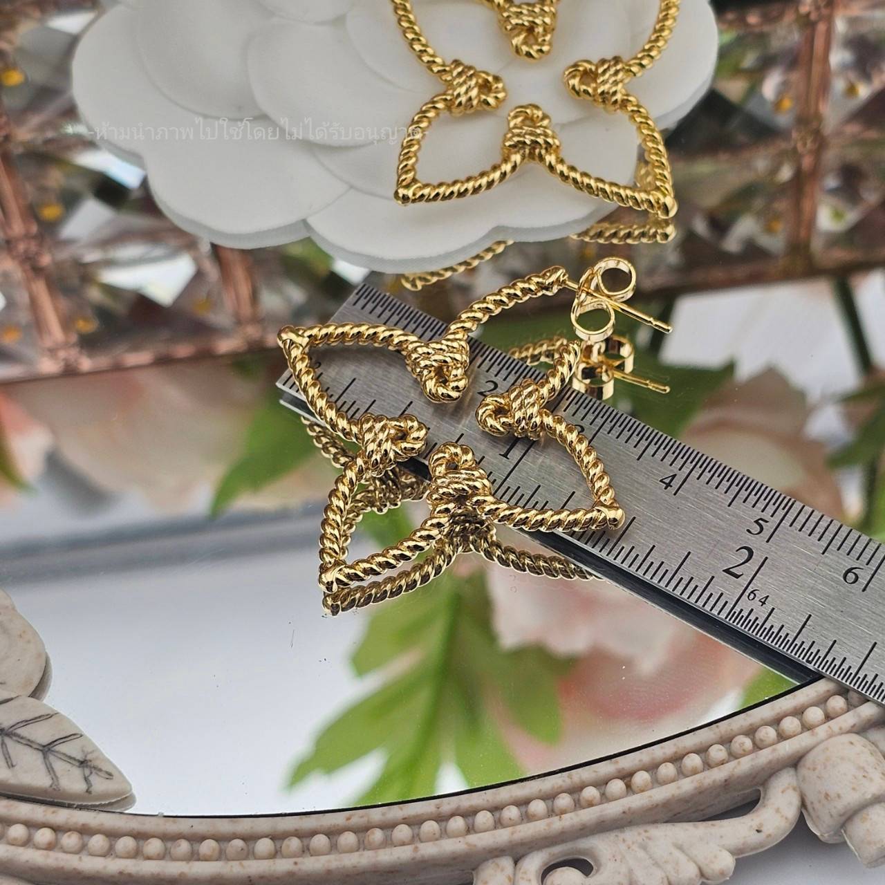 ต่างหู LOUIS VUITTON ต่างหู หลุยวิสตอง ต่างหู LV ติดหู