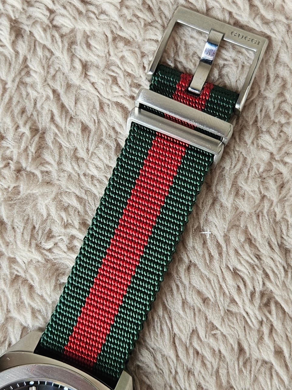 Gucci GG2570 Watch 41มม.