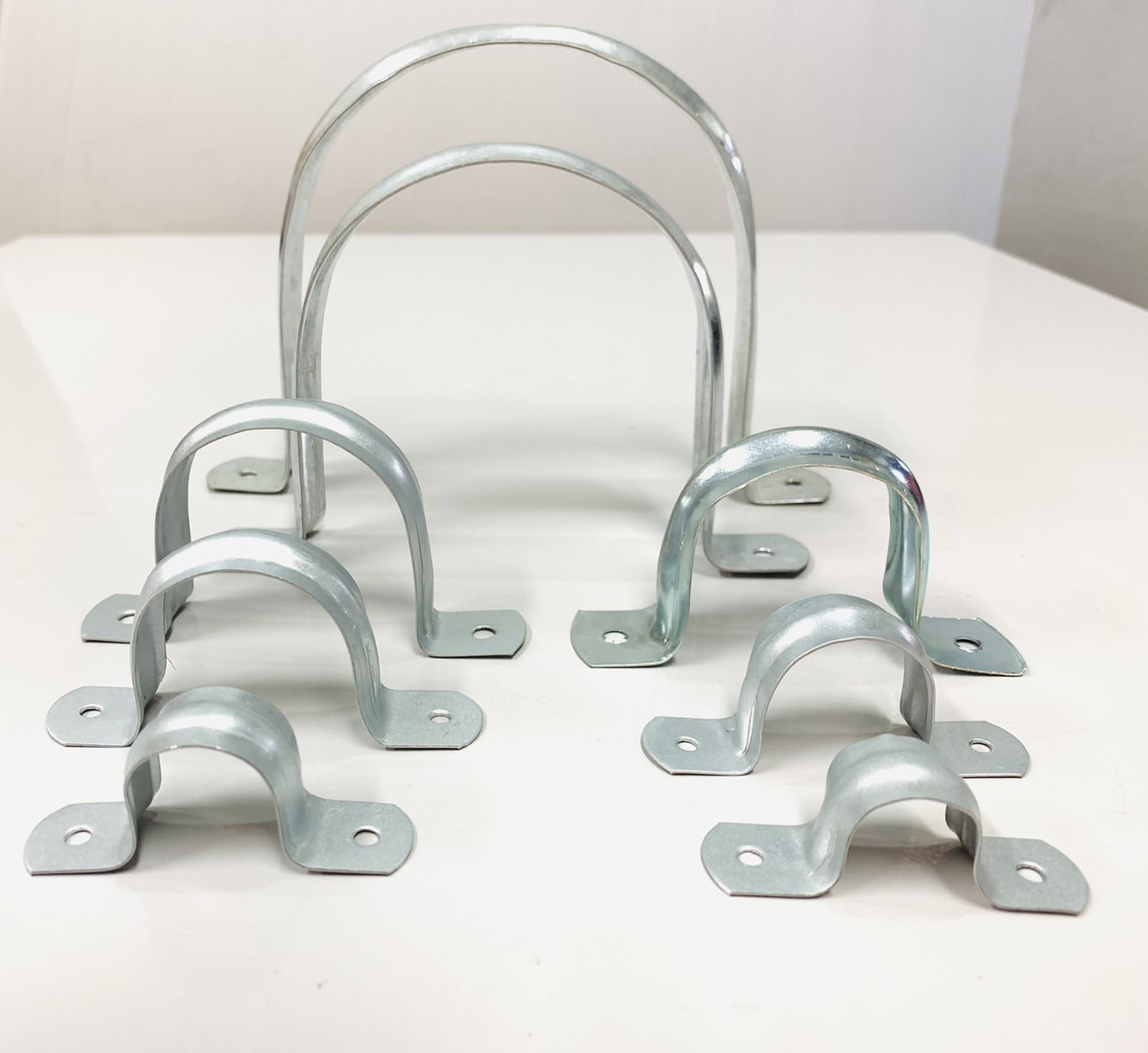 กิ๊ปจับท่อ, แคล๊มป์จับท่อ สังกะสี รุ่นบาง