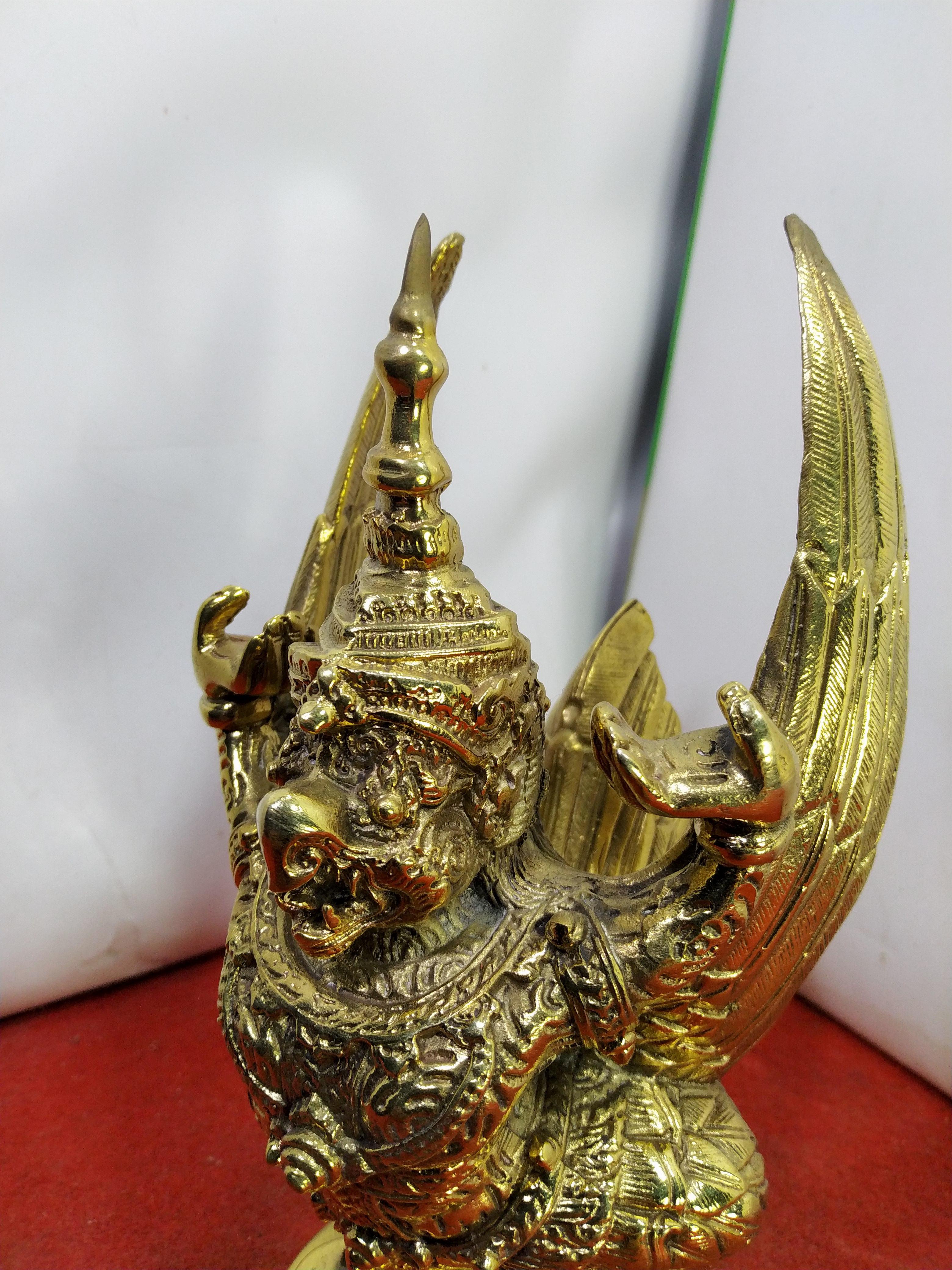 พญาครุฑ แม่ไก่ ขนาด ฐาน 3 นิ้ว สูง 7.5 นิ้ว เนื้อโลหะสำริดทองเหลือง