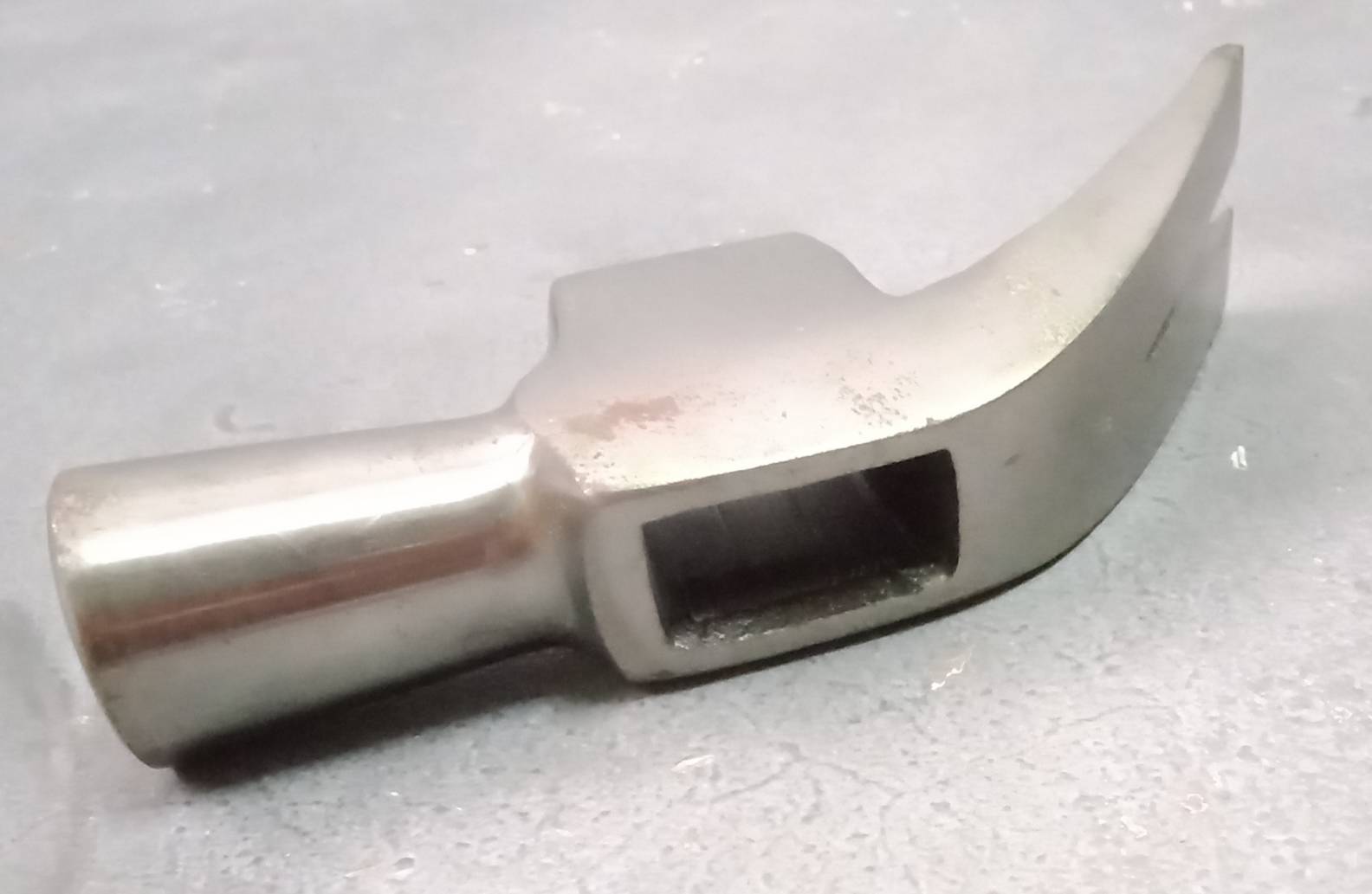 ค้อนหงอน (เฉพาะหัว) EagleOne