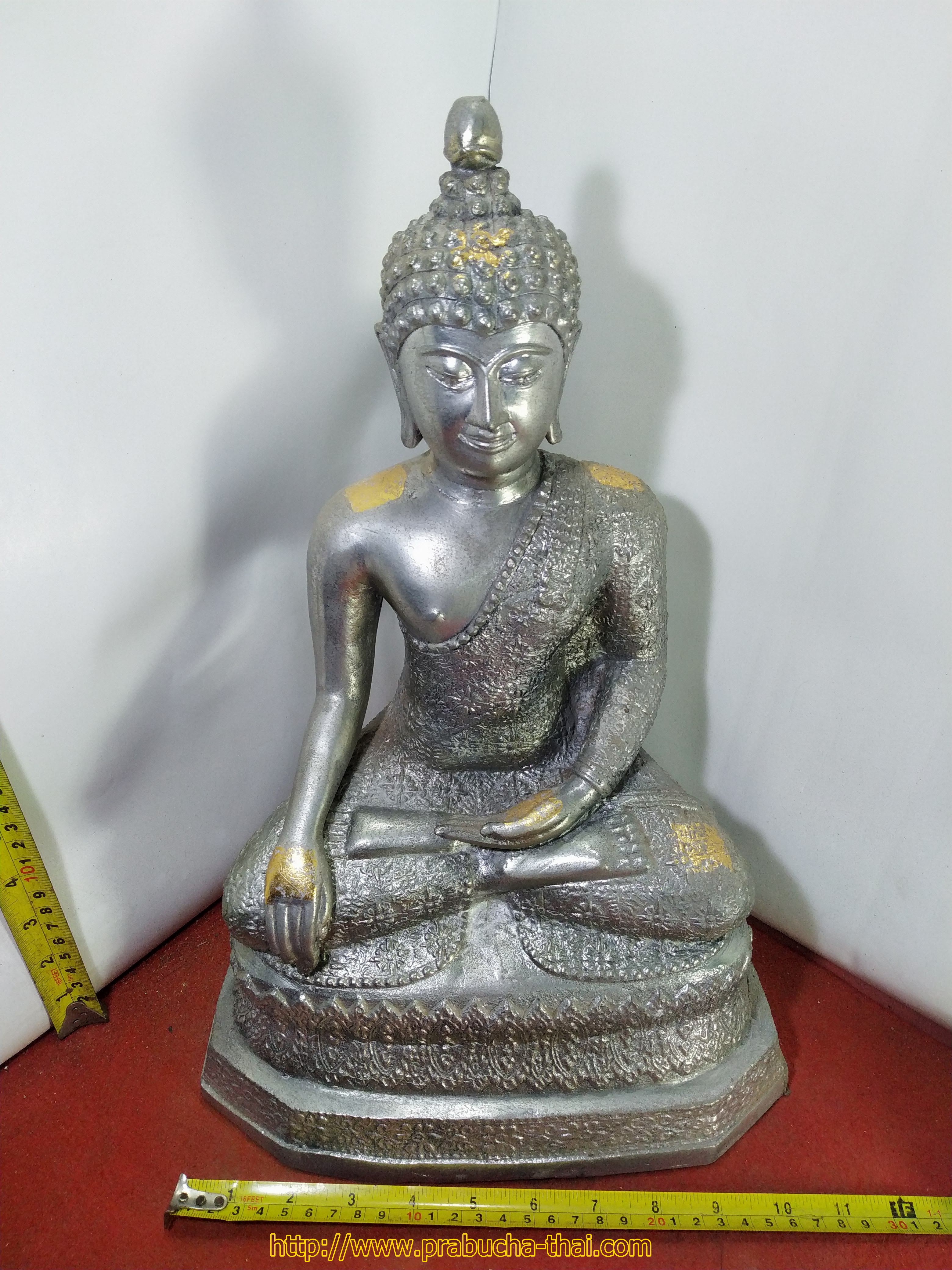 พระเชียงแสน ปางชนะมาร ห่มจีวรลายดอกพิกุล หน้าตัก 9 นิ้ว