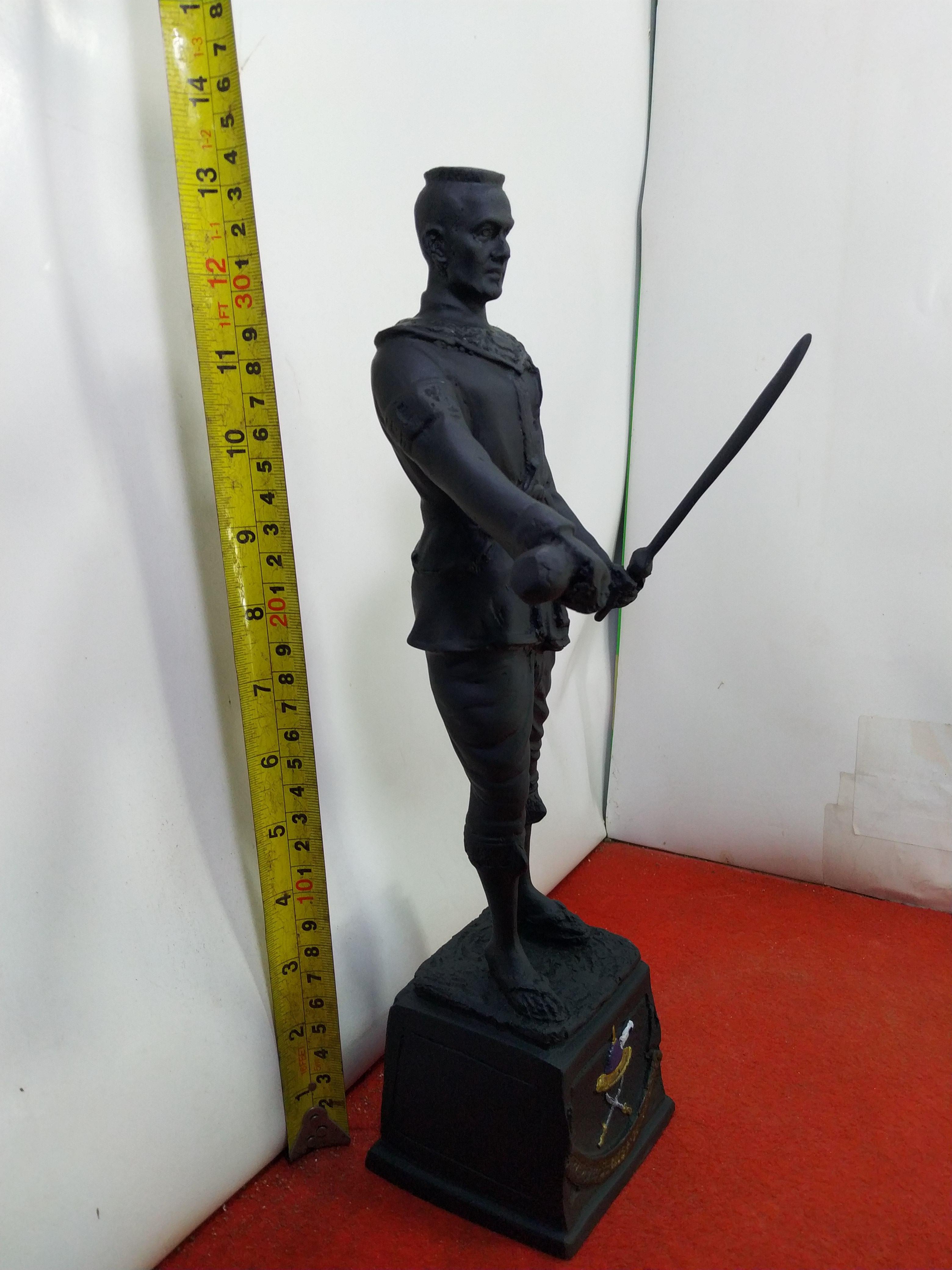 พระบรมรูปจำลอง สมเด็จพระนเรศวรมหาราช ทรงประกาศอิสรภาพ เนื้อโลหะทองเหลืองรมดำ