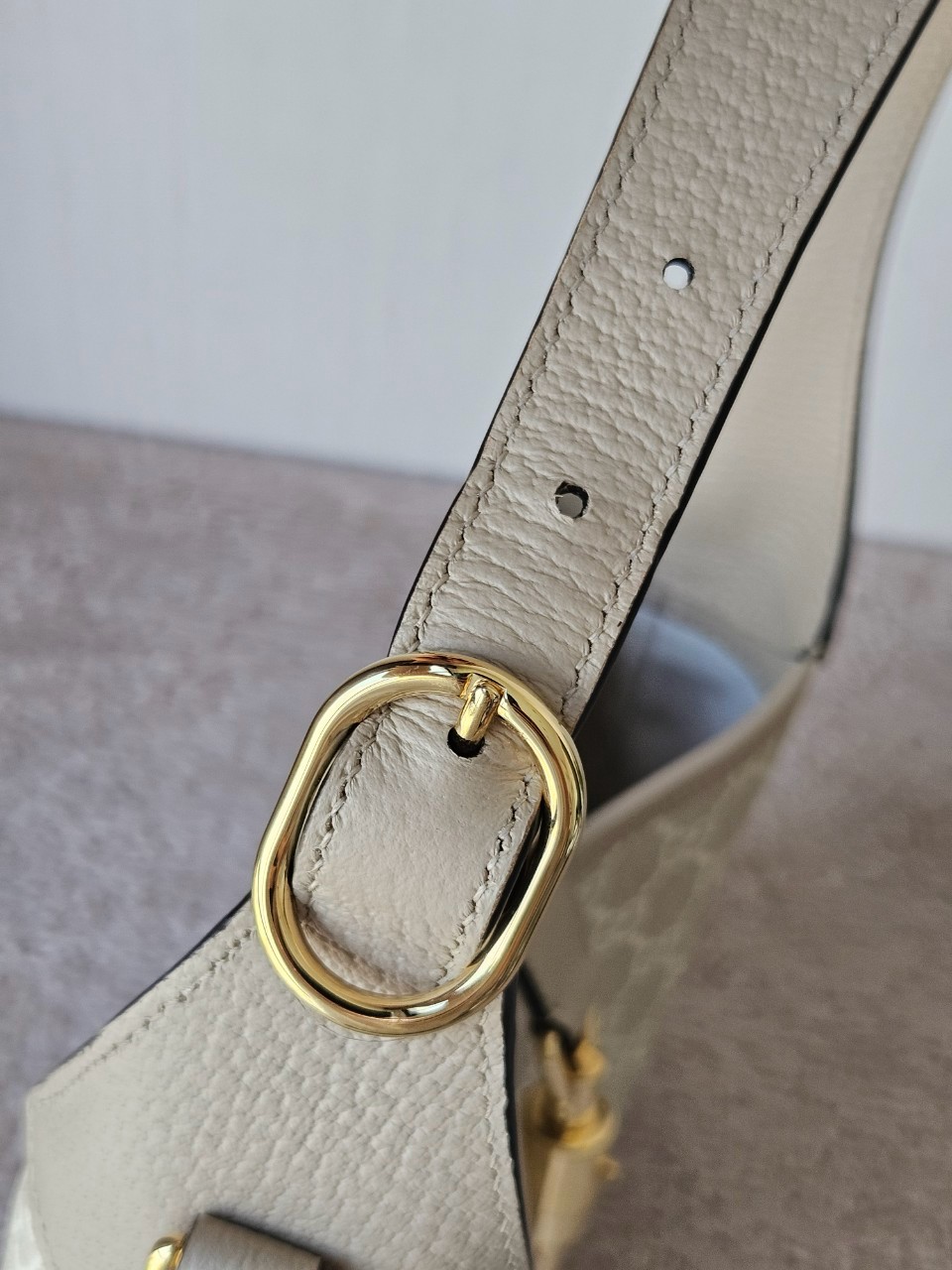 Gucci Jackie 1961 Small beige