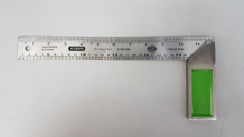 ฉากวัดไม้ หน้าใหญ่ 12"