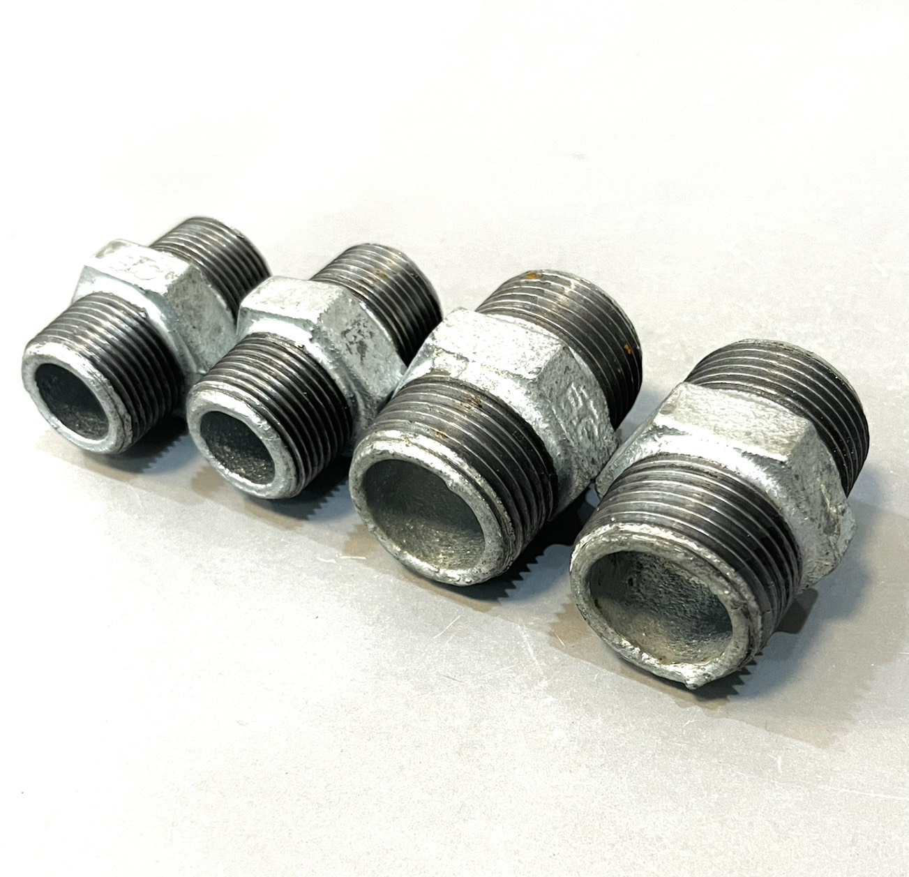 นิปเปิ้ลเหล็ก