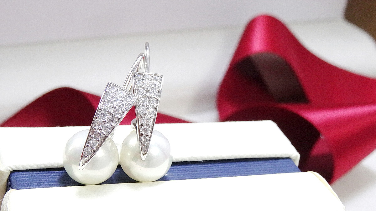 เซ็ทสร้อยคอเงินแท้พร้อมจี้มุกน้ำจืดแท้เม็ดใหญ่ขนาด 12 mm.ตัวเรือนเงินแท้ ชุบทองคำขาว ชิ้นงานประณีต