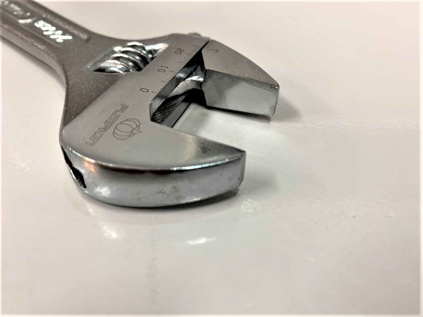 ประแจเลื่อน พันคิม