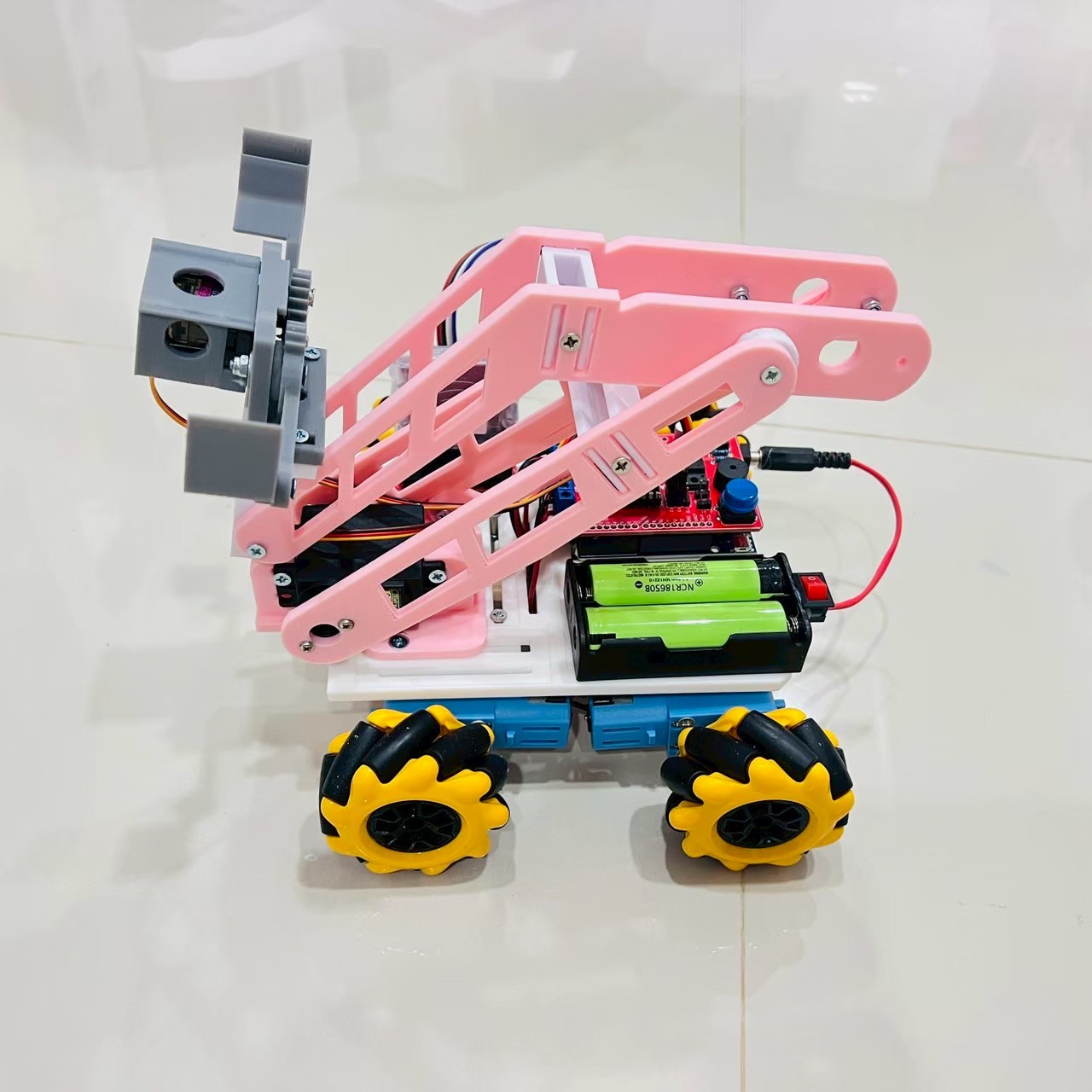 หุ่นยนต์บังคับแบบผสม สพฐ.แบบล้อสไลด์ข้างได้(ประกอบเอง)