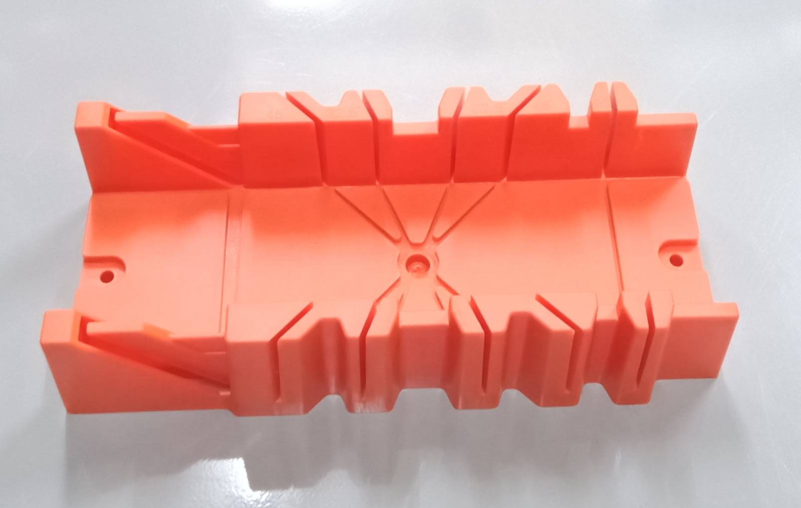 เลื่อยปังตอ12" พร้อมถาดองศา พัมคิน