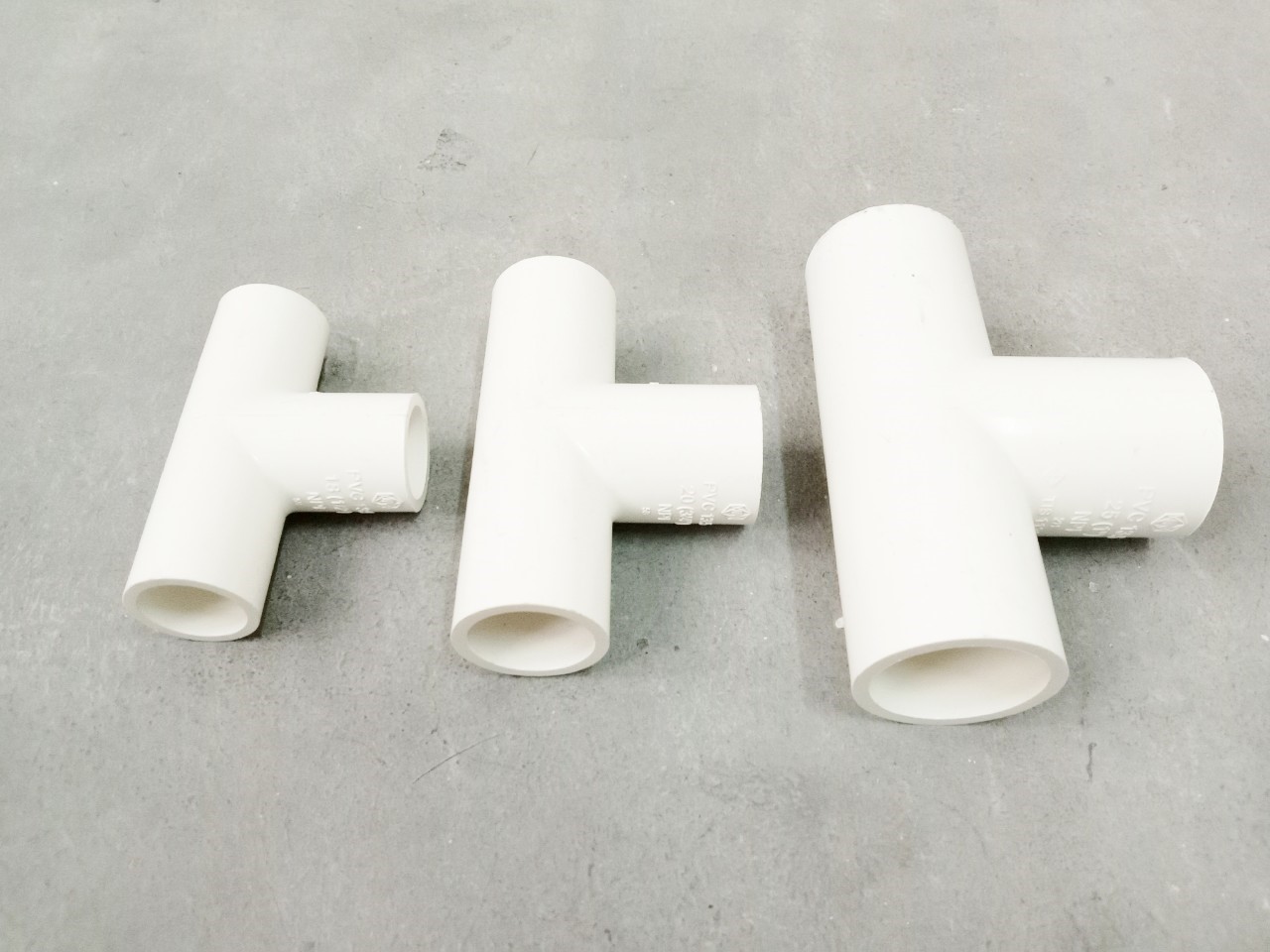 สามทางร้อยสายสีขาว ตราช้าง