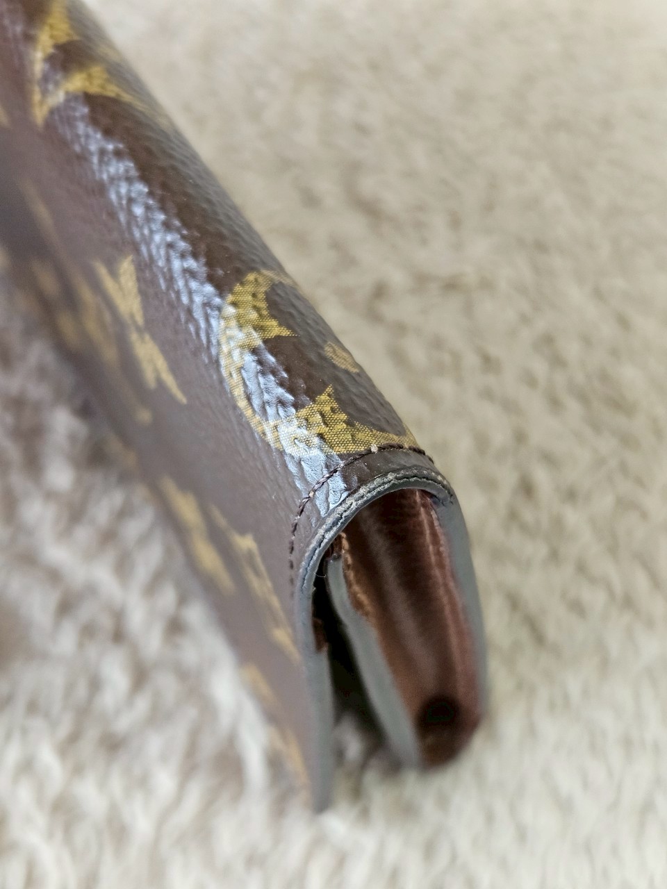 LV Envelope Carte De Visite Microchip