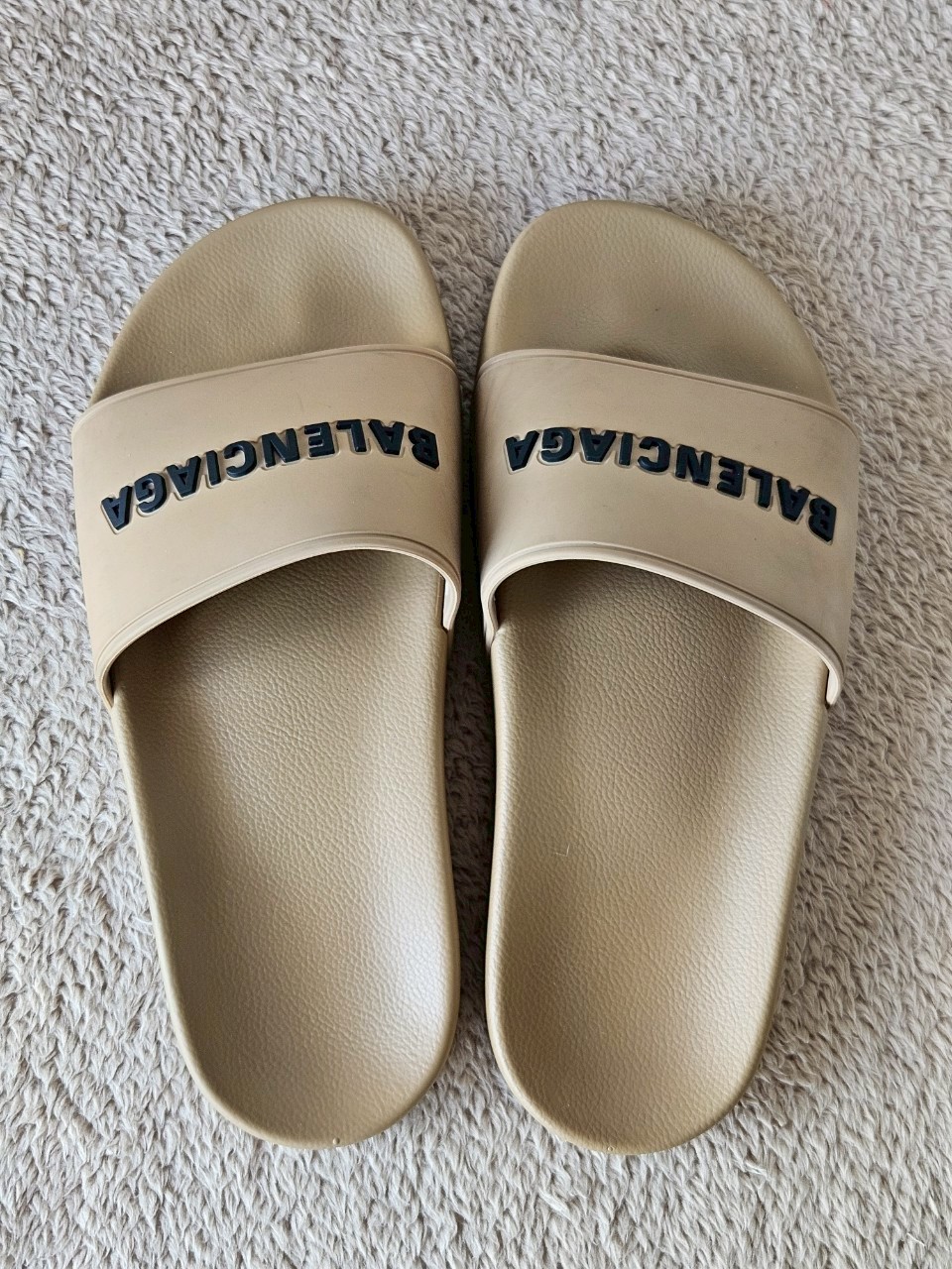 Balenciaga Pool Slides With Logo สีน้ำตาล