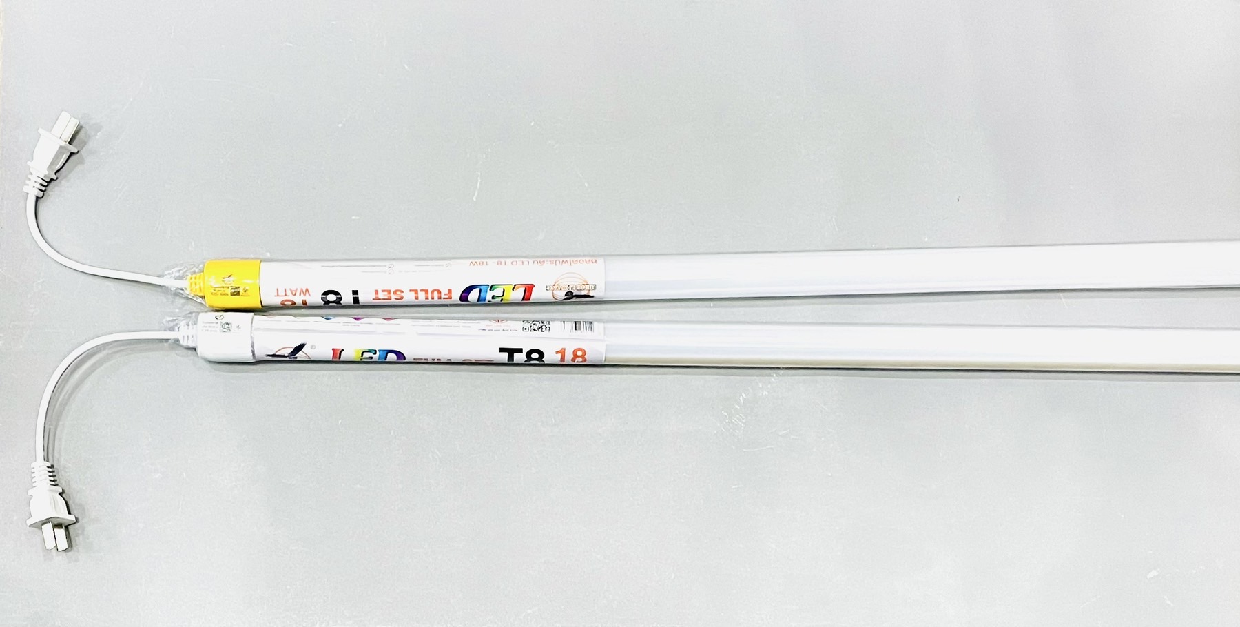 หลอดนีออน LED 18w พร้อมปลั๊กเสียบ