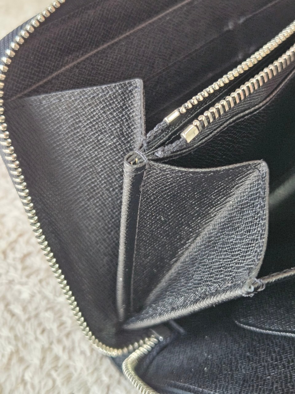 LV EPI Zippy Organizer Long Wallet