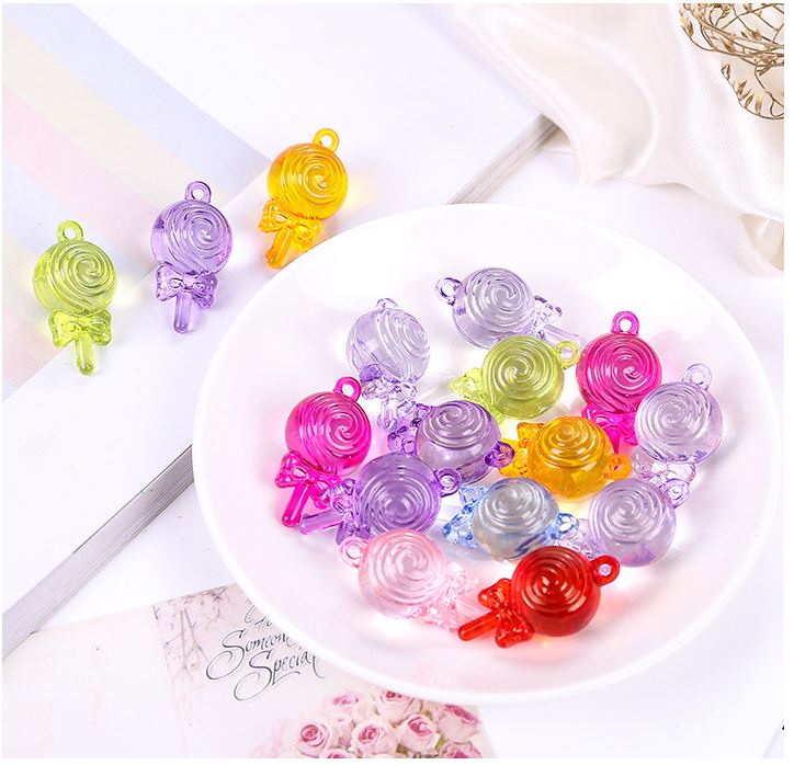 ขายส่ง (1โหล/12ชิ้น) จี้ห้อย ice color ลายอมยิ้ม ขนาด 42*23*22mm(สูงxกว้างxหนา) คละสี