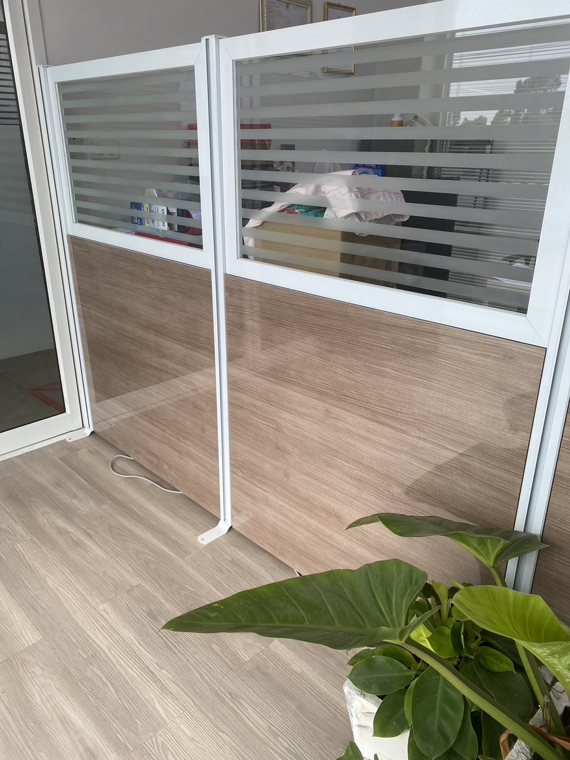 พาทิชั่น/ฉากกั้นห้อง/กระจกขัดลาย เสากรอบอลูมิเนียม