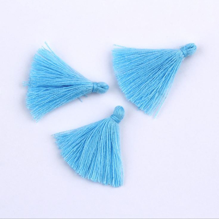 ขายส่ง พู่ด้าย Cotton สีฟ้า Sky blue No.26 ยาว 3ซม. บรรจุ 30ชิ้น