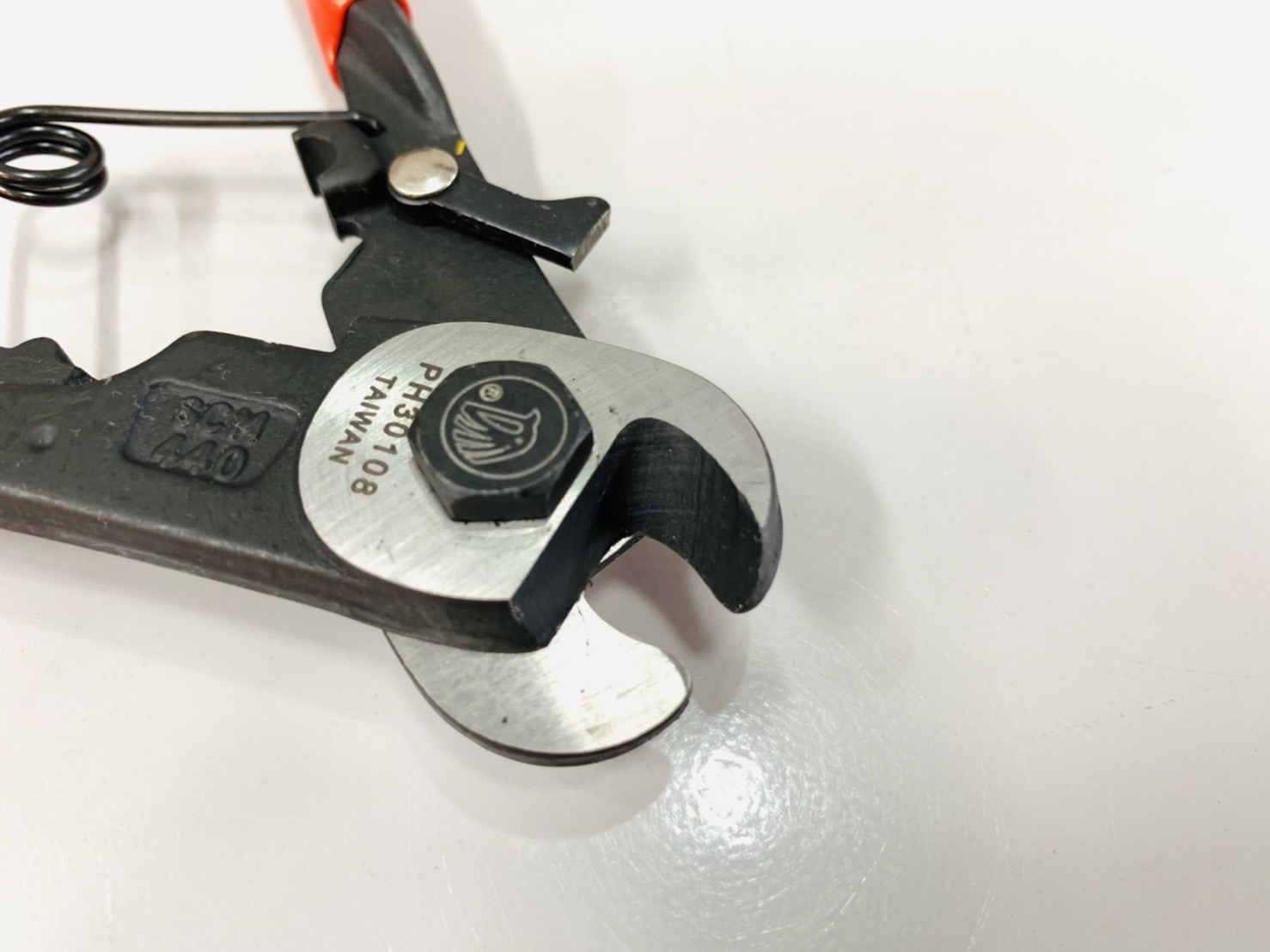 คีมตัดลวดสลิง 8" King Eagle