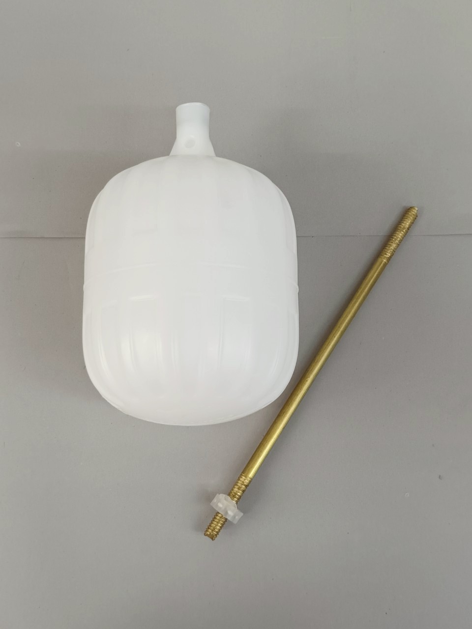 ลูกลอยชักโครก Stable