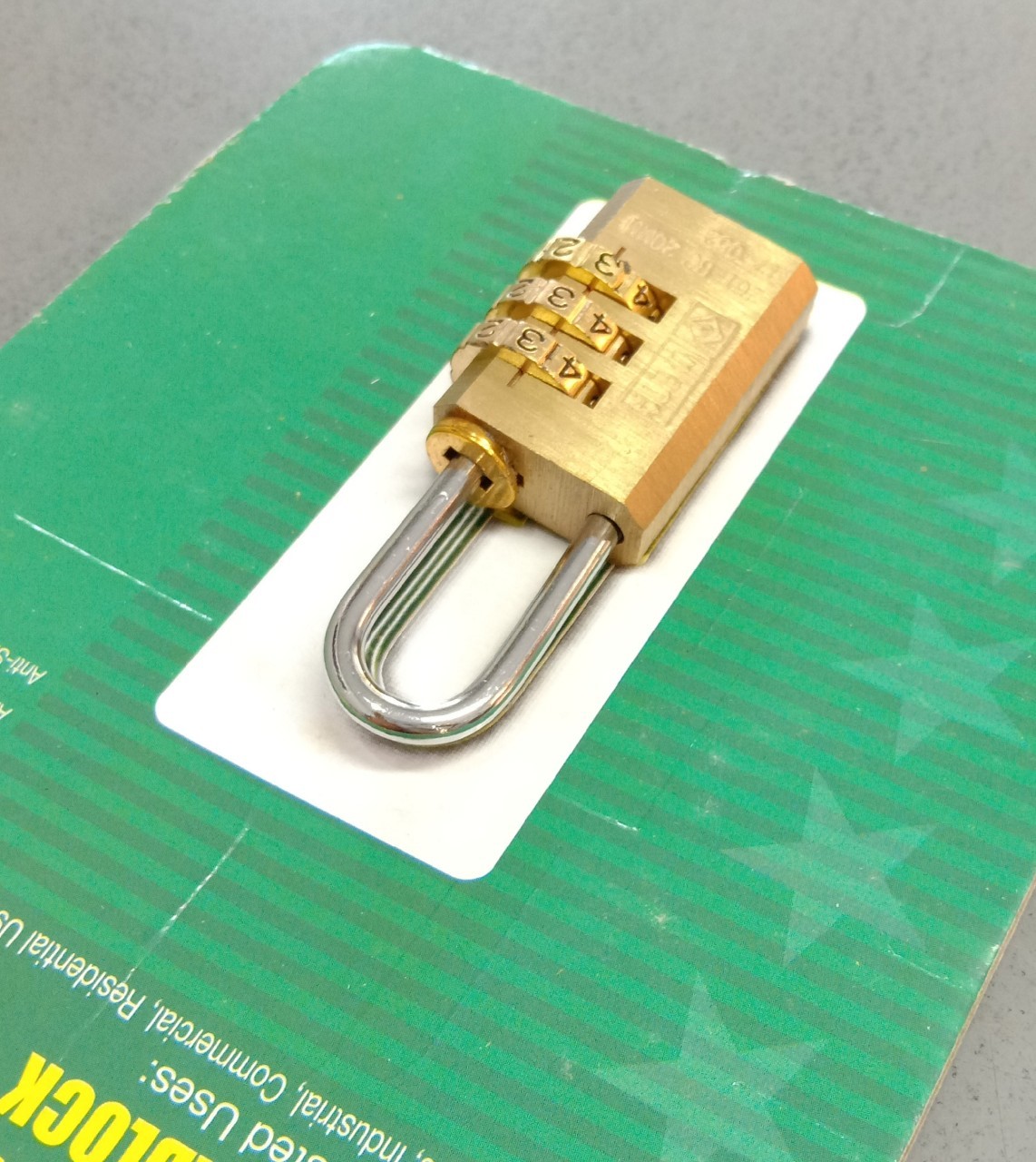 กุญแจล็อครหัส 30มิล C33 Solex สีดำ