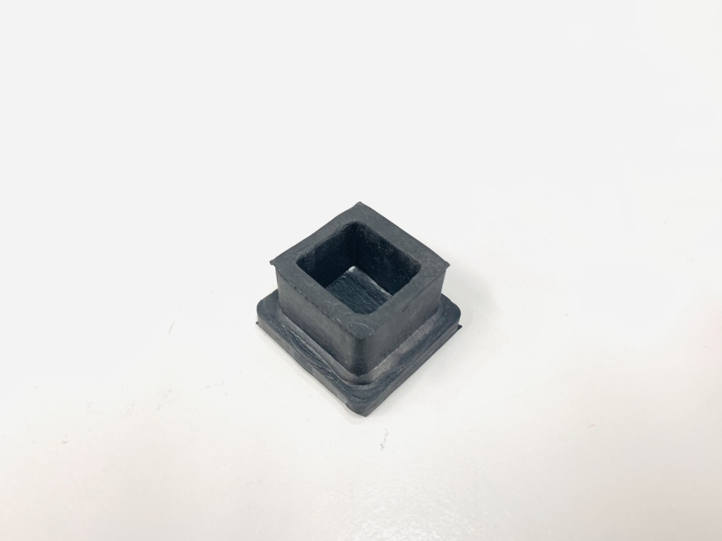 ยางขาโต๊ะ เหลี่ยม