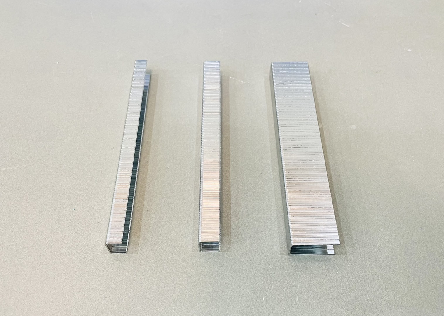 ลูกแม็กปืนลม ขาคู่