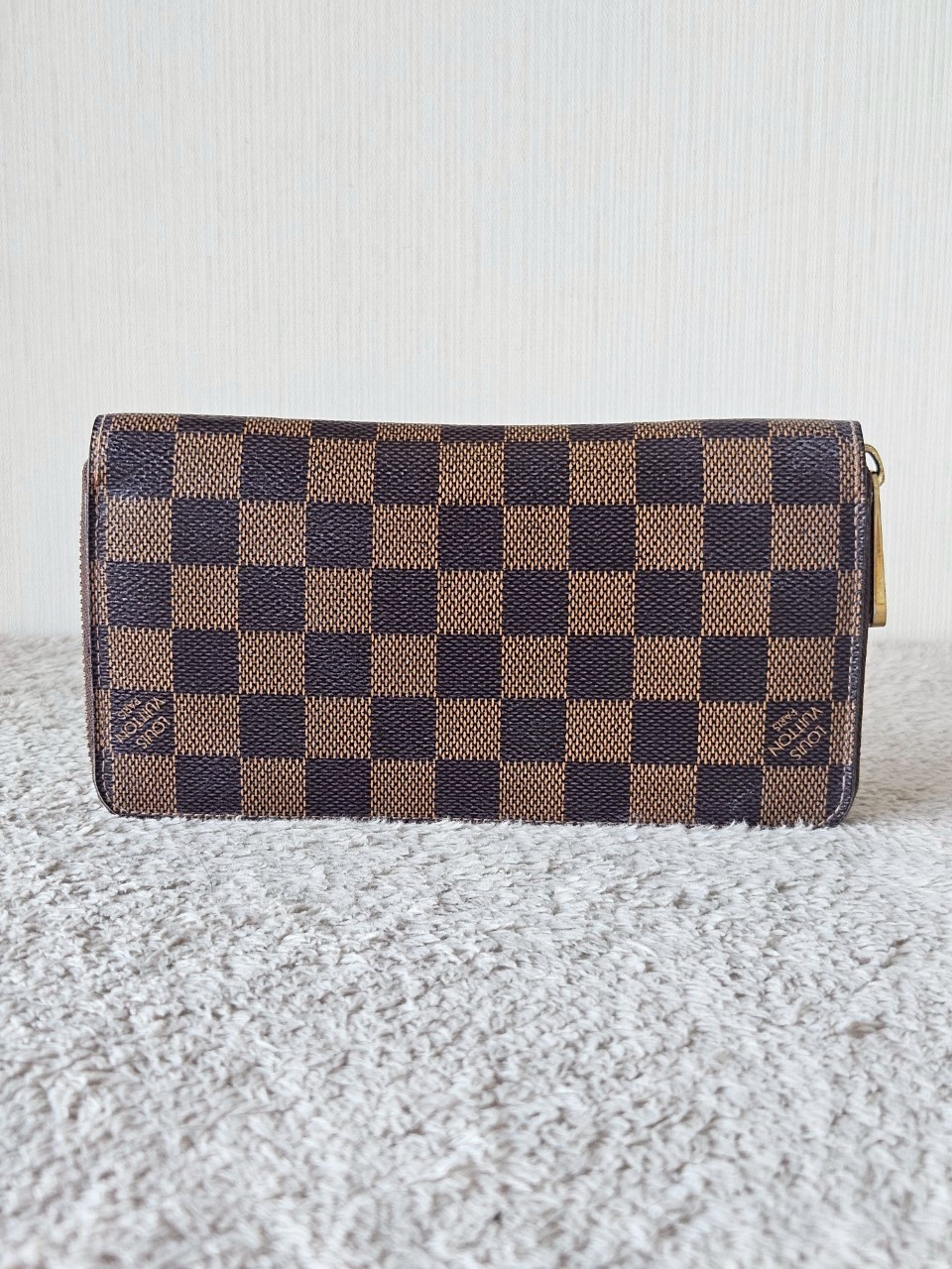 LV Zippy Damier