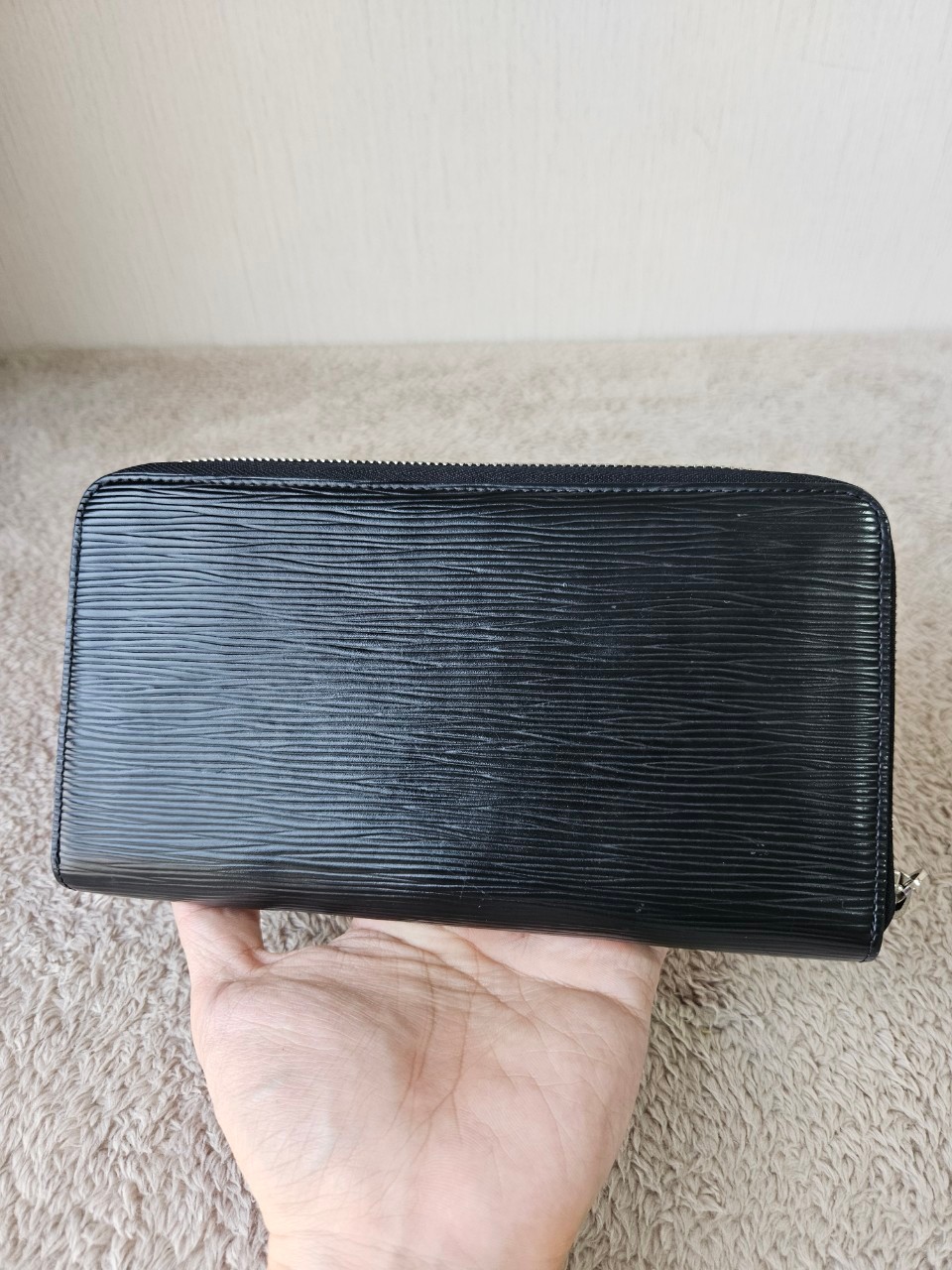 LV EPI Zippy Organizer Long Wallet