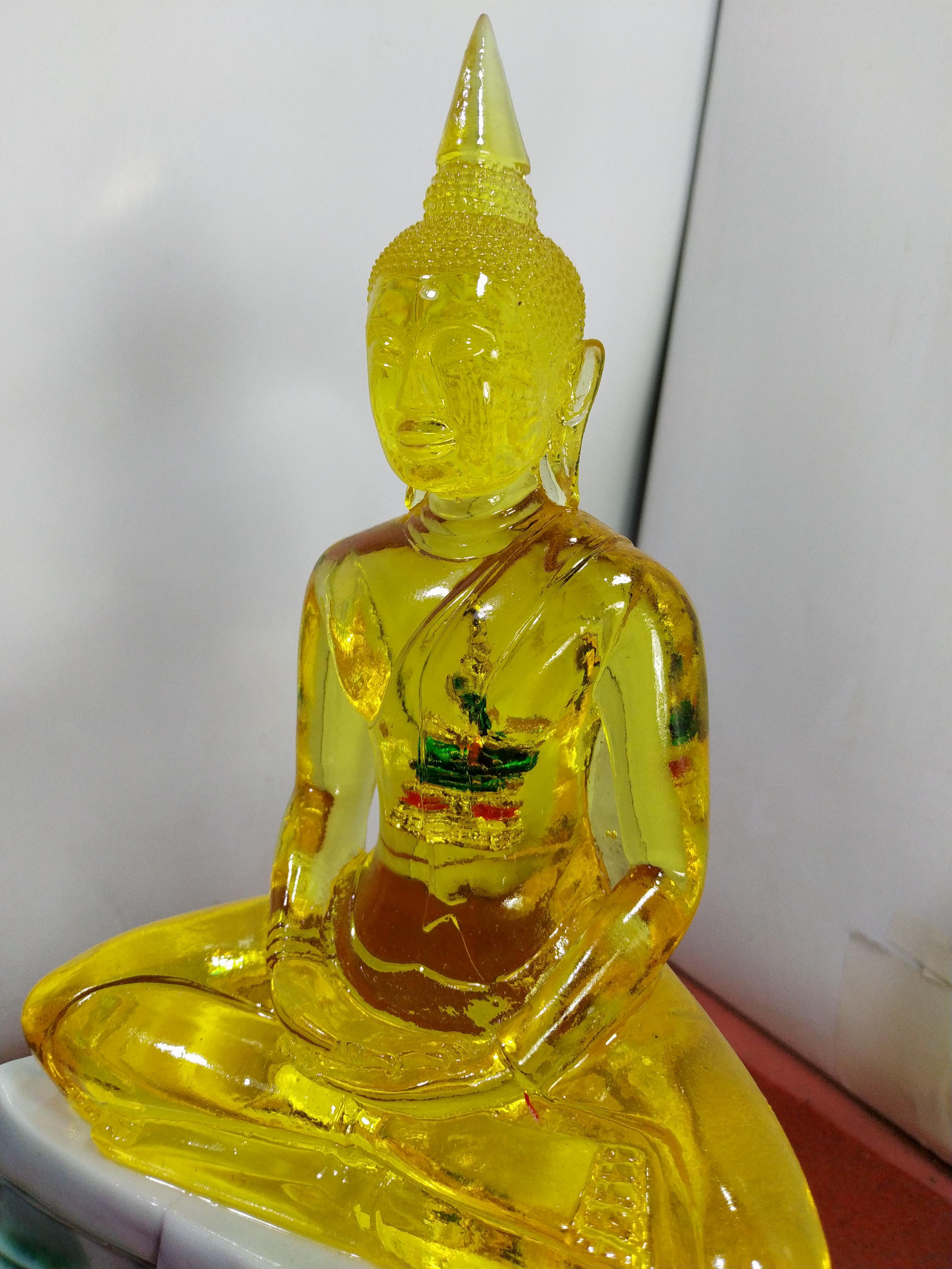 หลวงพ่อโสธร ภปร หน้าตัก 5 นิ้ว เนื้อผสมเรวิ่น