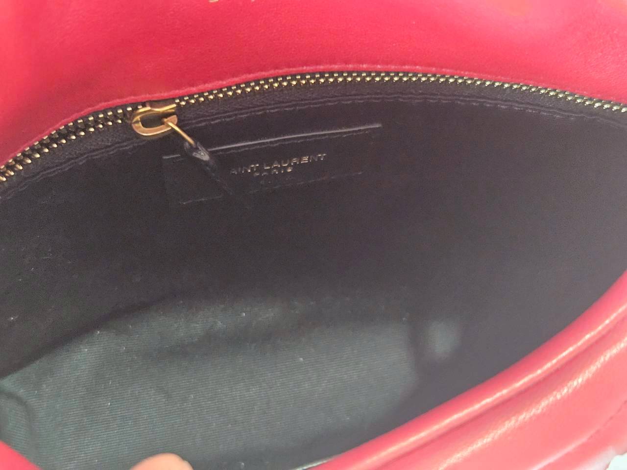 YSL Toy Puffer Mini Bag สีแดง