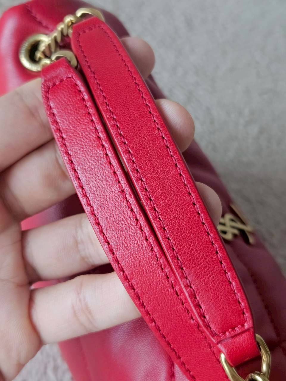 YSL Toy Puffer Mini Bag สีแดง