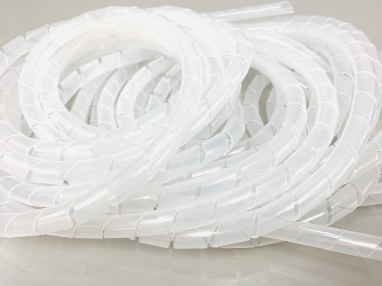 ไส้ไก่ สีขาว (สำหรับเก็บสายไฟ)