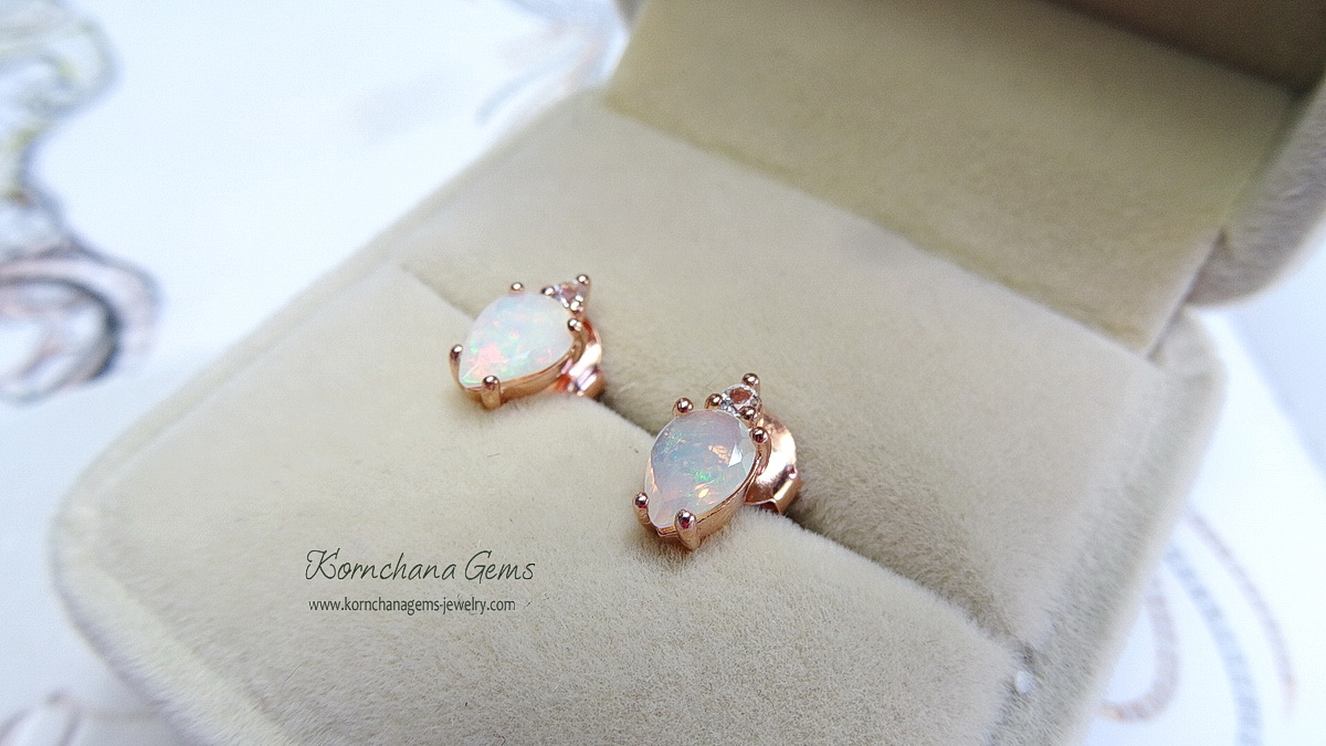 ต่างหูโอปอลสีรุ้งแบบติดหู น่าร๊ากกก โอปอลอัญมณีประจำราศีตุลย์ ตัวเรือนเงินแท้ silver925 สีพิงค์โกลด์ ขนาดกำลังดี ใส่ติดหูได้ตลอด
