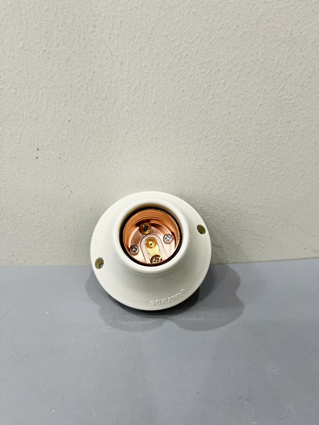 ขั้วแป้นเกลียว เล็ก แบกกาไลท์ E27 ขาว