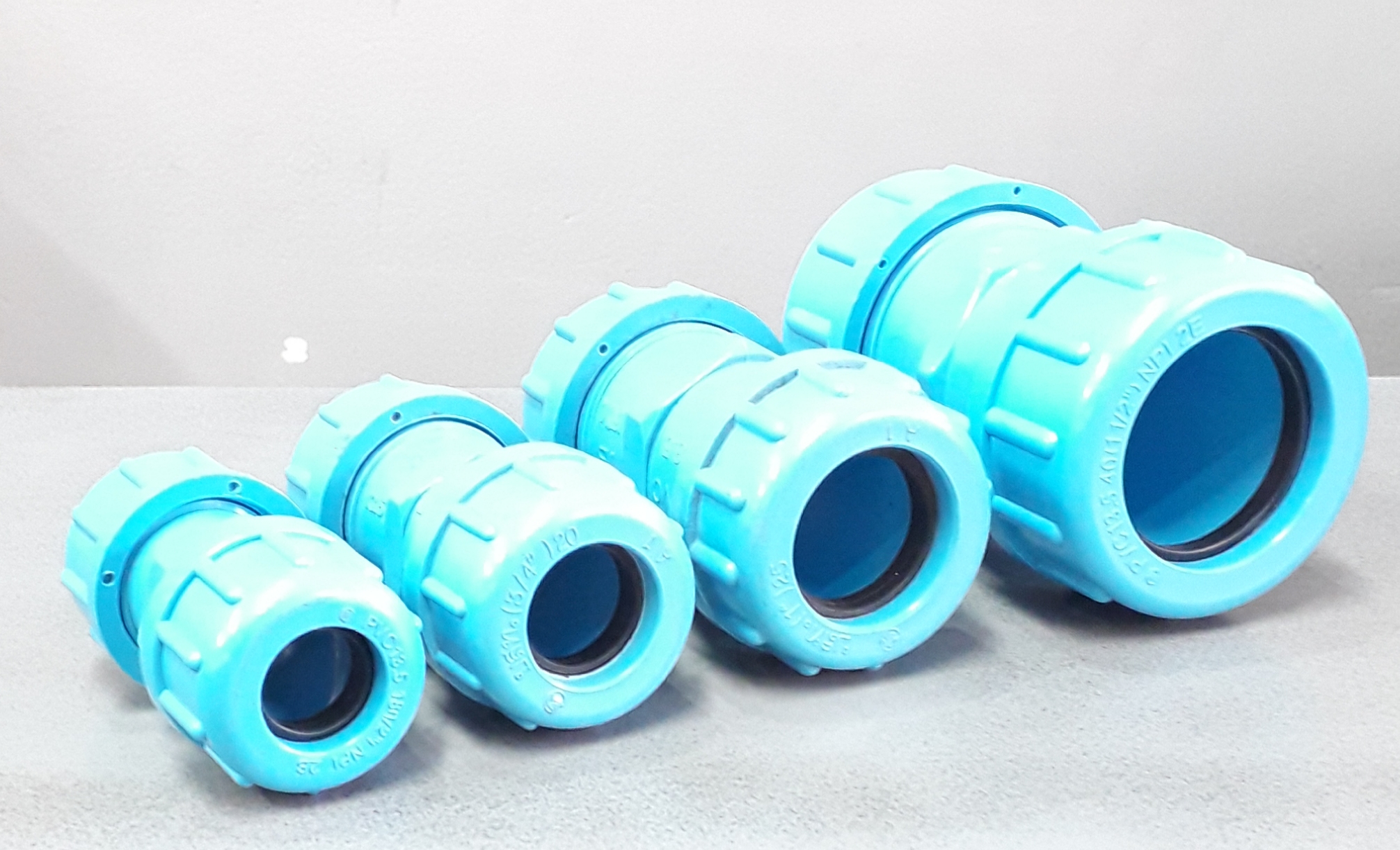 ข้อต่อยูเนี่ยน PVC ตราช้าง