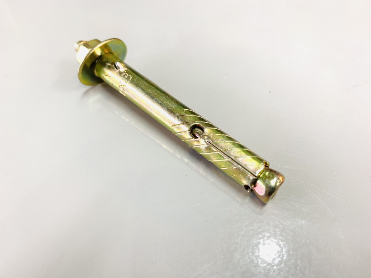 พุ๊กเหล็กกันสาด 1/4"*3" (ห่อ5ตัว)