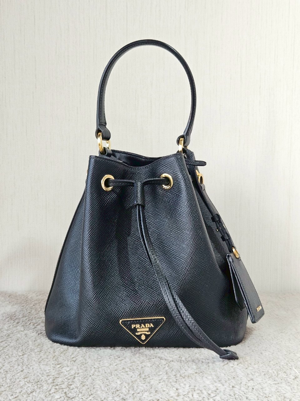 Prada Bucket Bag in Saffiano Leather Nero