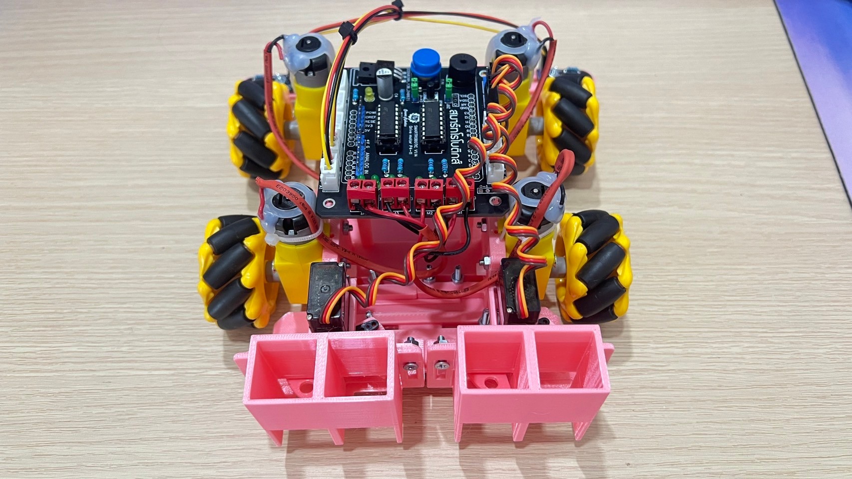 หุ่นยนต์ระดับสูง พร้อมบอร์ดขับหุ่นยนต์ SMR V1.10