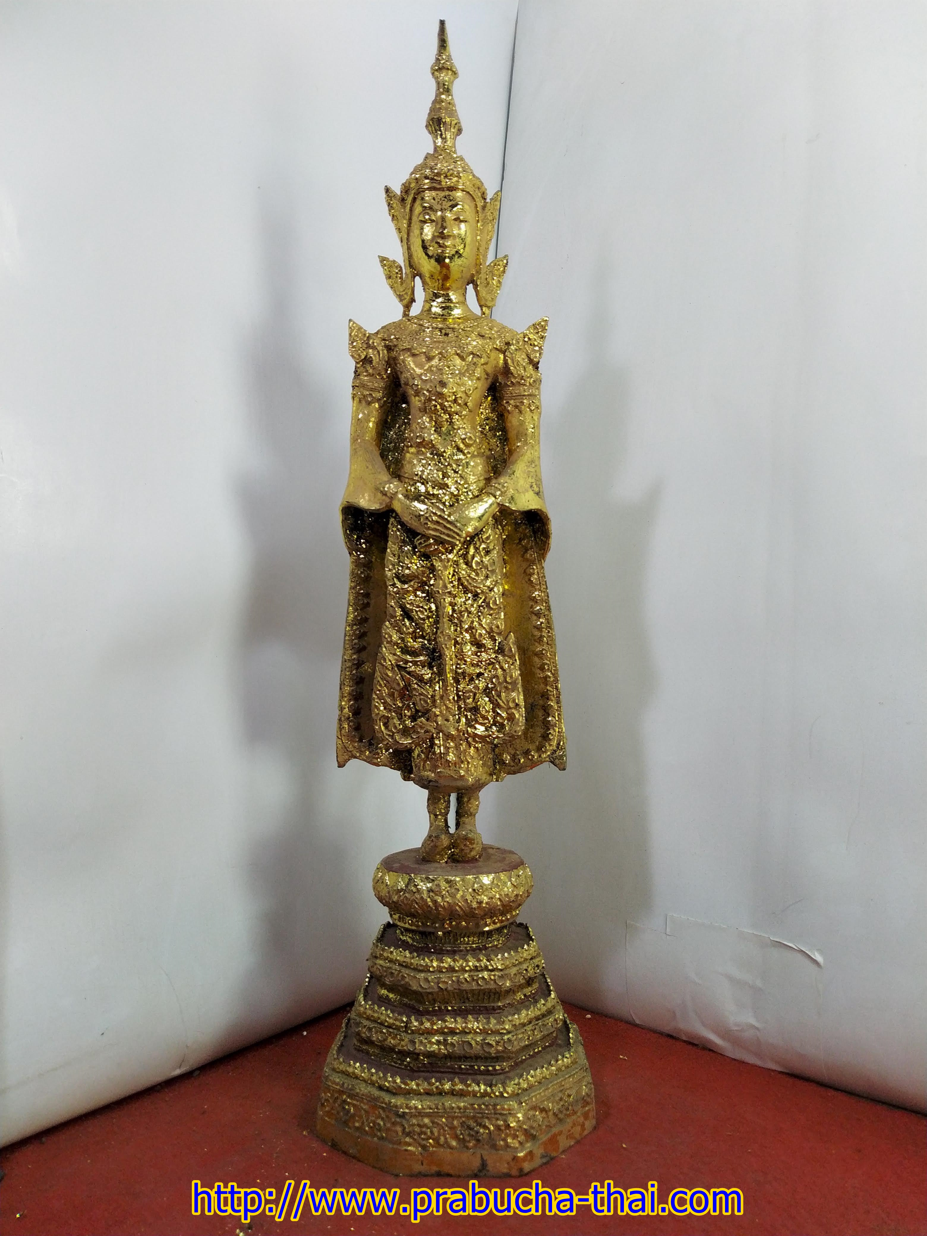พระรัตนะ ปางถวายเนตร พระประจำวันอาทิตย์ เนื้อสำริดลงรักปิดทอง