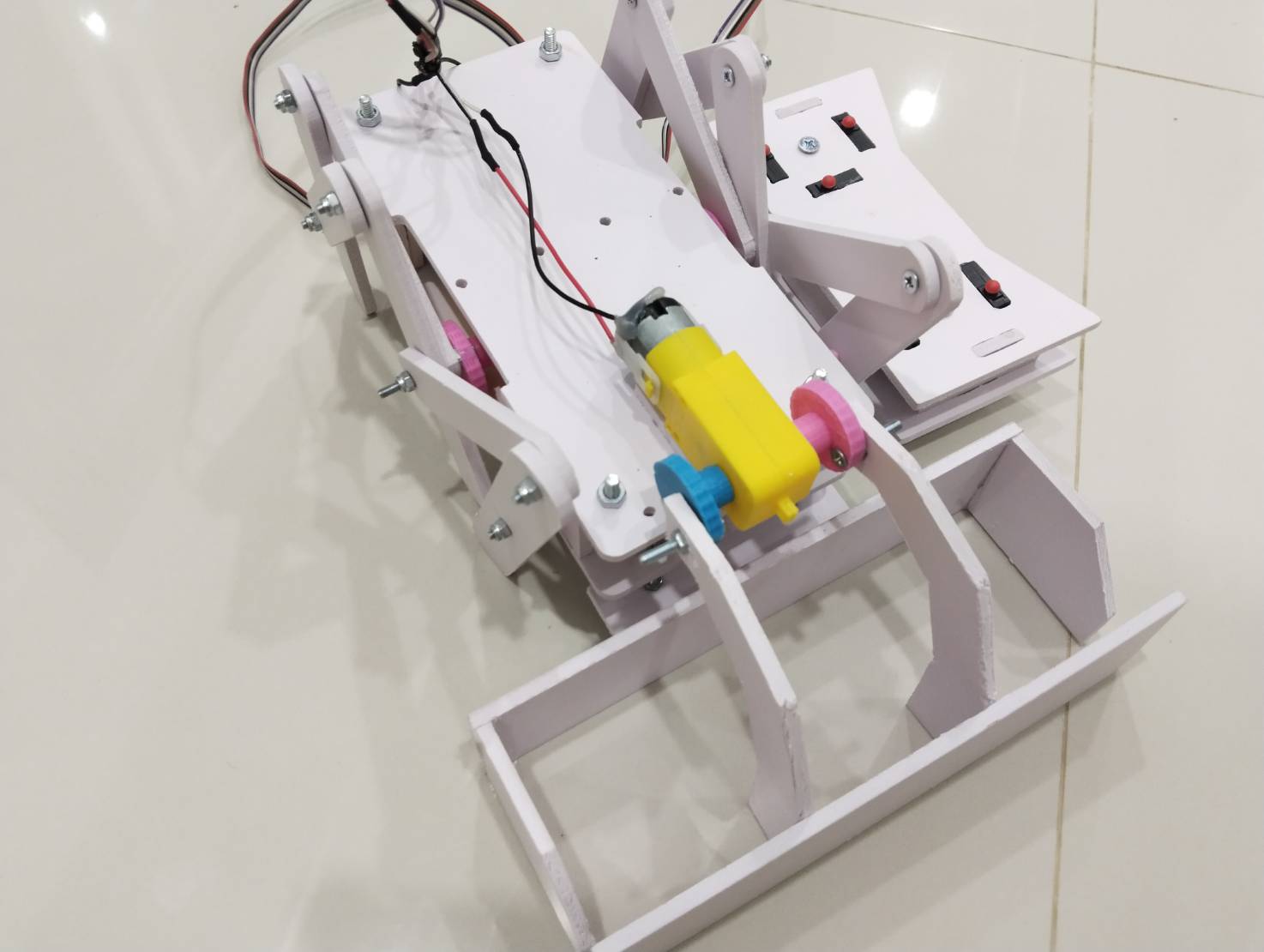 ชุดหุ่นยนต์เลี้ยงแกะ 3 มอเตอร์ V1 (แบบประกอบ1ชุดแบบประกอบเอง 2 ชุด) Ex