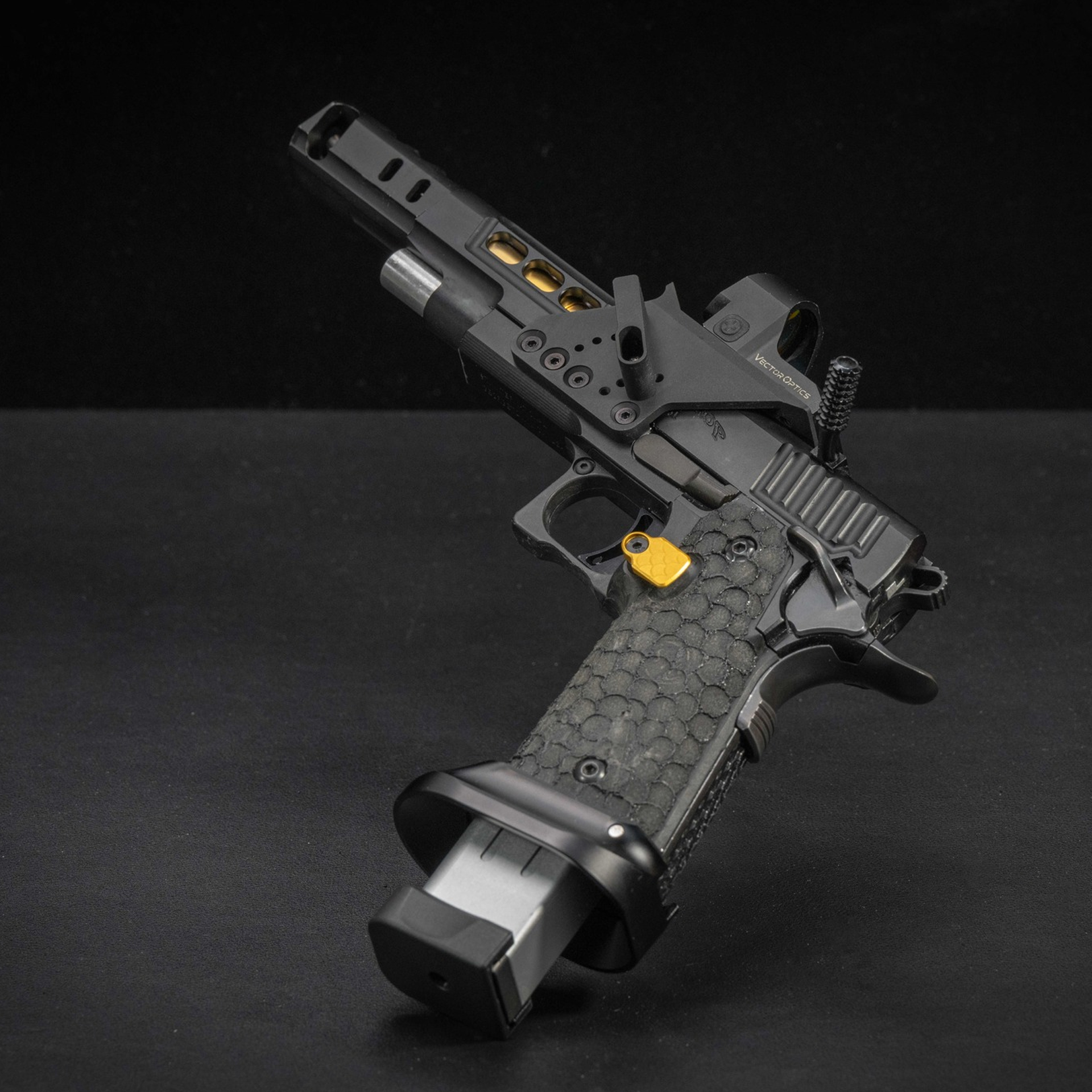 Revanchist Optics Mount with Adjustable Thumb Rest for Hi-CAPA