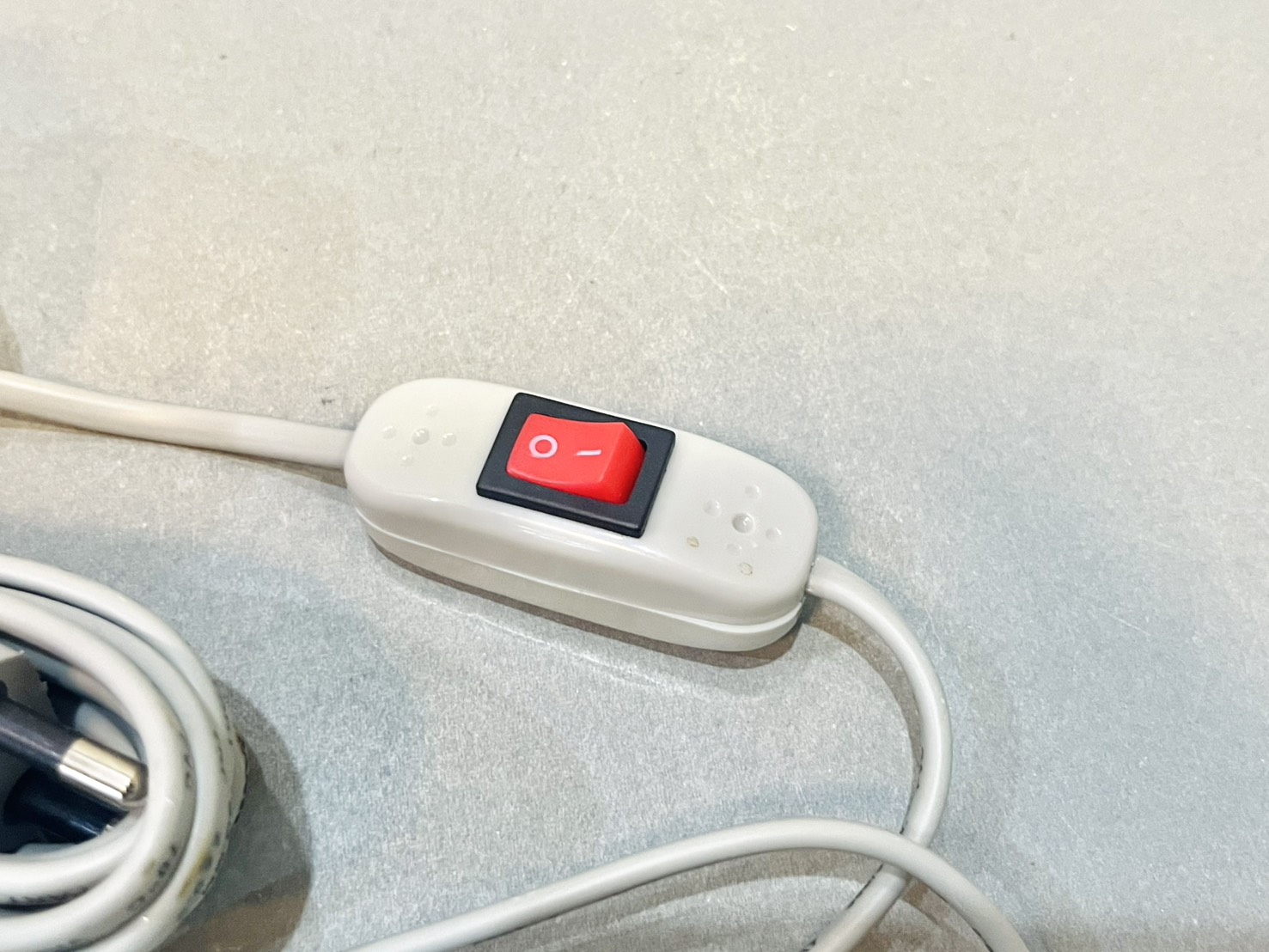 ขั้วห้อยเกลียวต่อสวิทซ์กลางทาง+ปลั๊ก+สาย5ม.