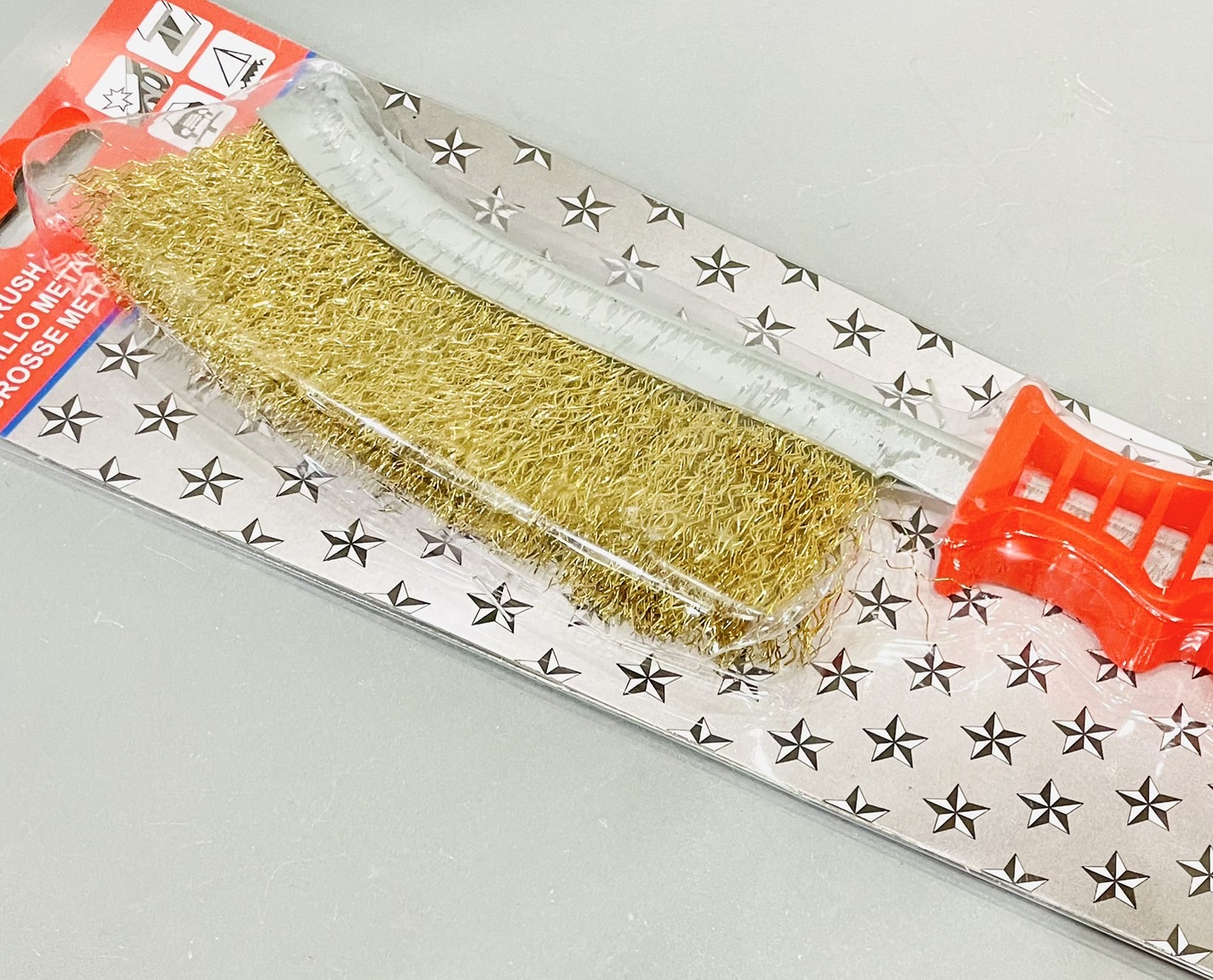 แปรงลวดทองเหลืองด้ามแดง