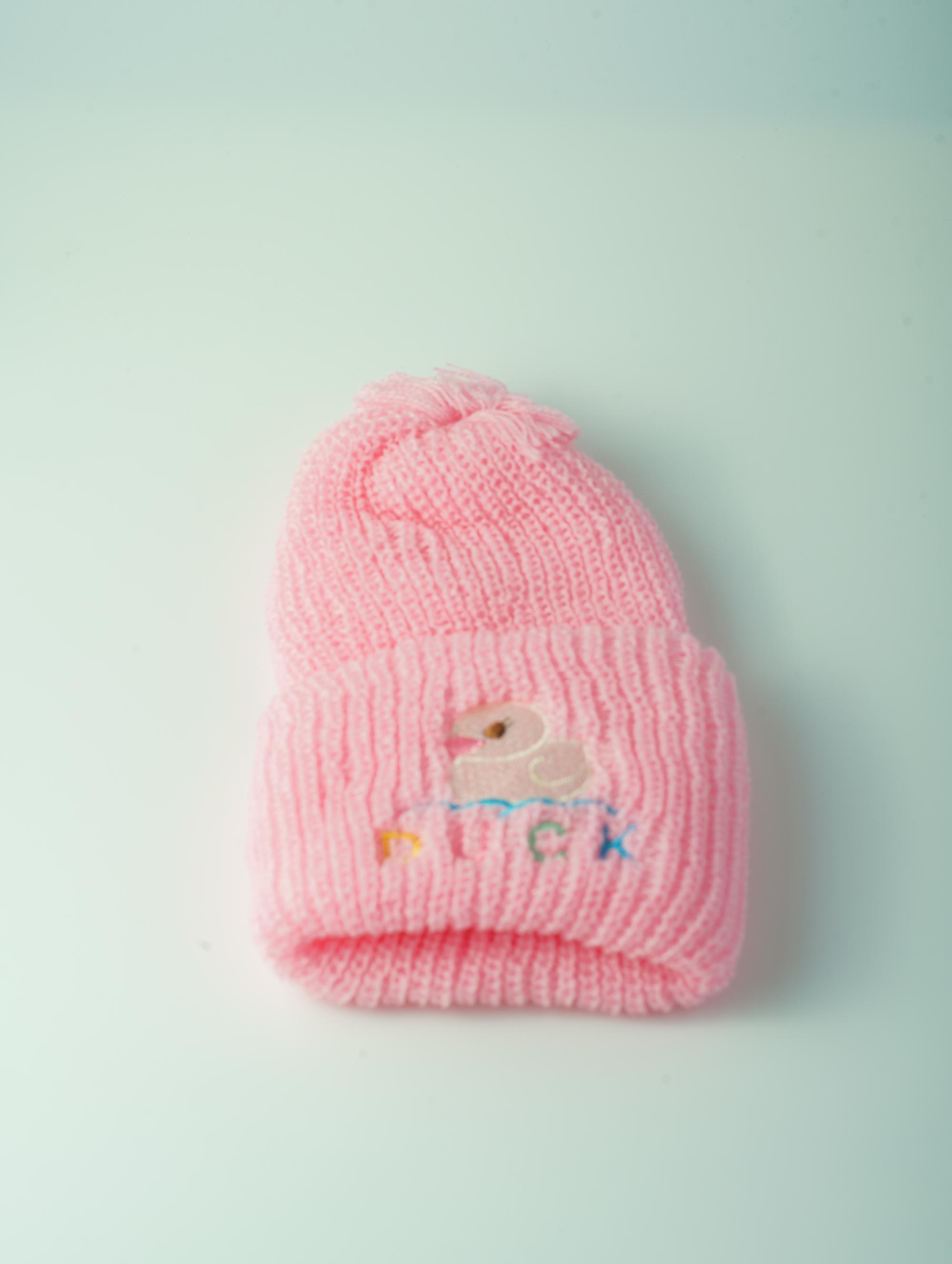 ขายส่ง หมวกไหมพรมเด็กแรกเกิด รุ่นหมวกพื้นสี ปักเป็ด(ราคาต่อโหล) nongnini1988