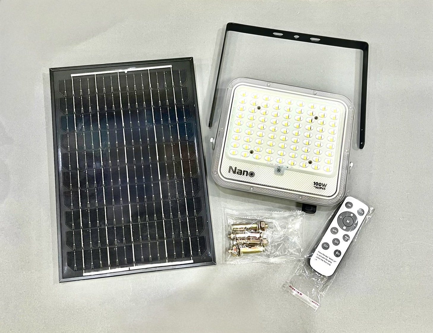 โคมโซล่าร์เซลส์ ฟลัดไลท์ LED 100W แสงขาว Nano
