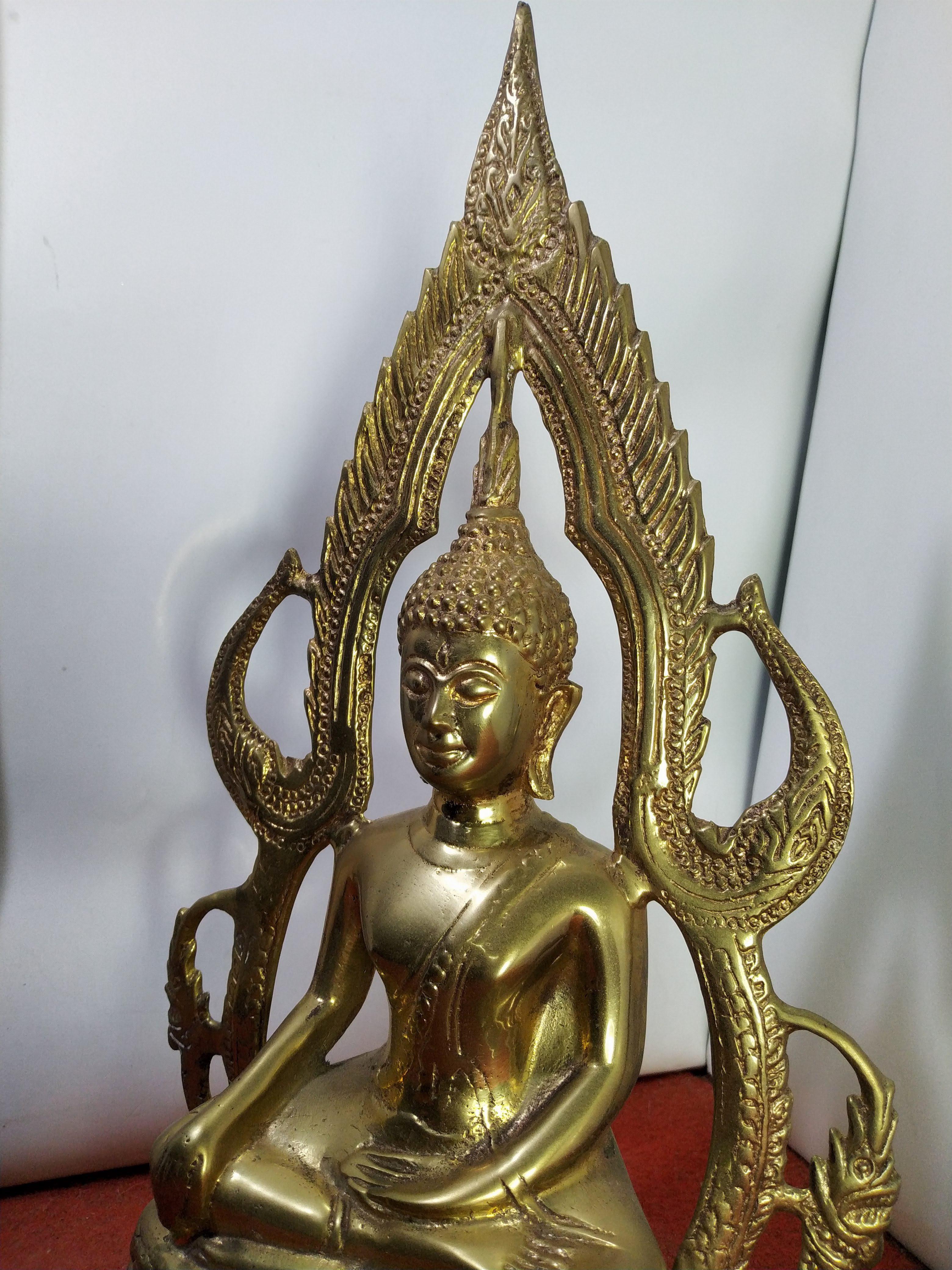 พระพุทธชินราช ๒๕ ศตวรรษ ฐานกว้าง 6 นิ้ว เนื้อทองเหลืองขัดเงางดงาม