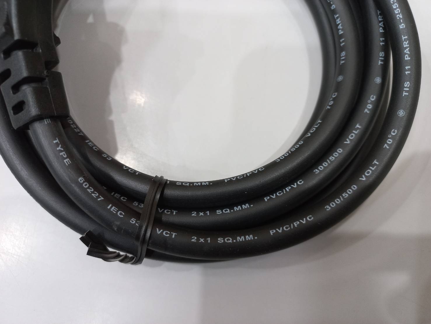 ปลั๊กตัวตัวผู้ 2ขา สาย VCT 2x1 ยาว 2เมตร