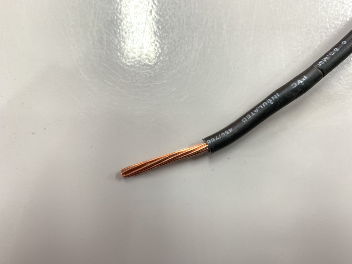 สายเดี่ยว THW 6 sq.mm. (แบ่งเมตร)